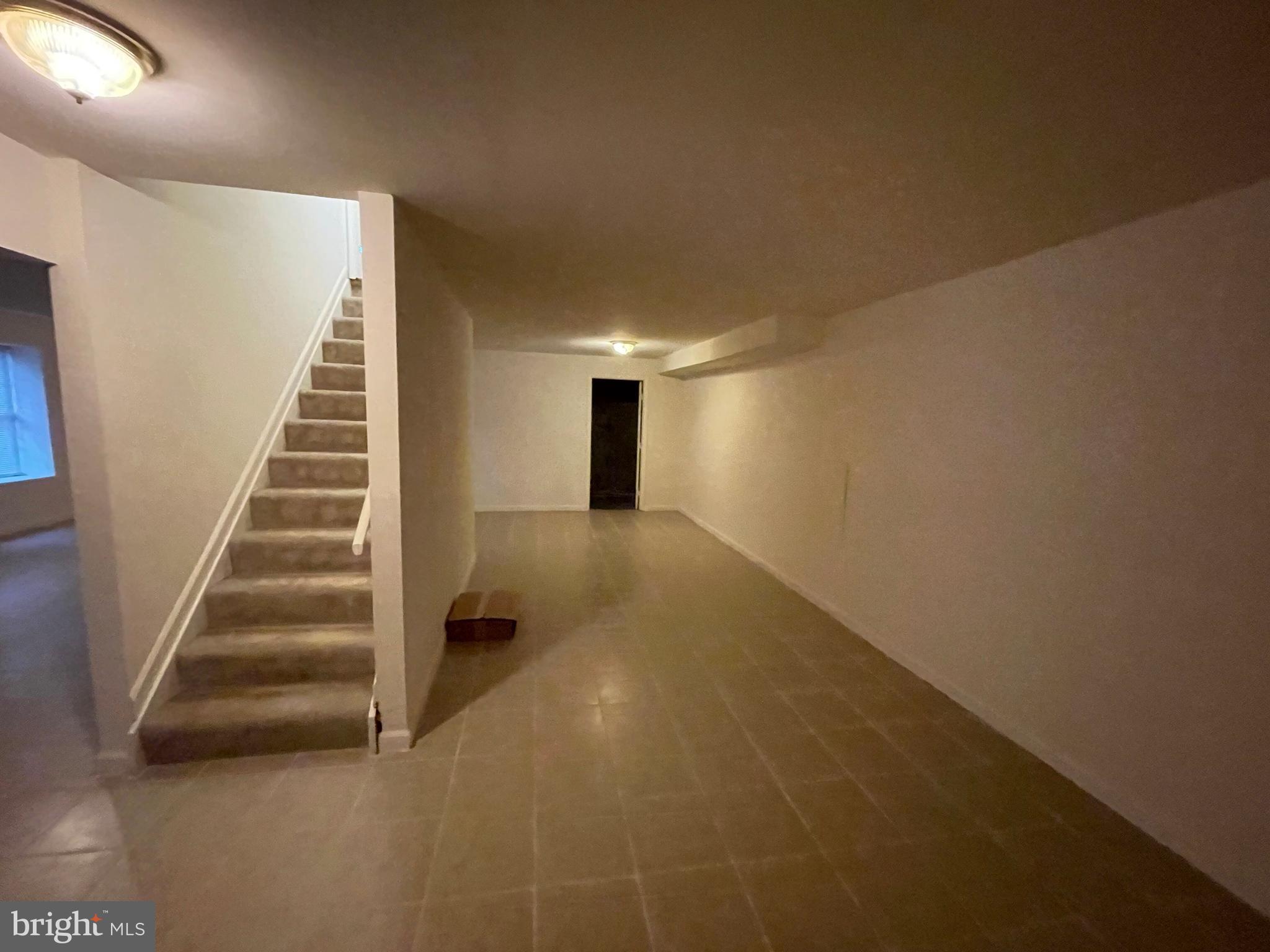 TWIN OAKS FARM - Residential Lease