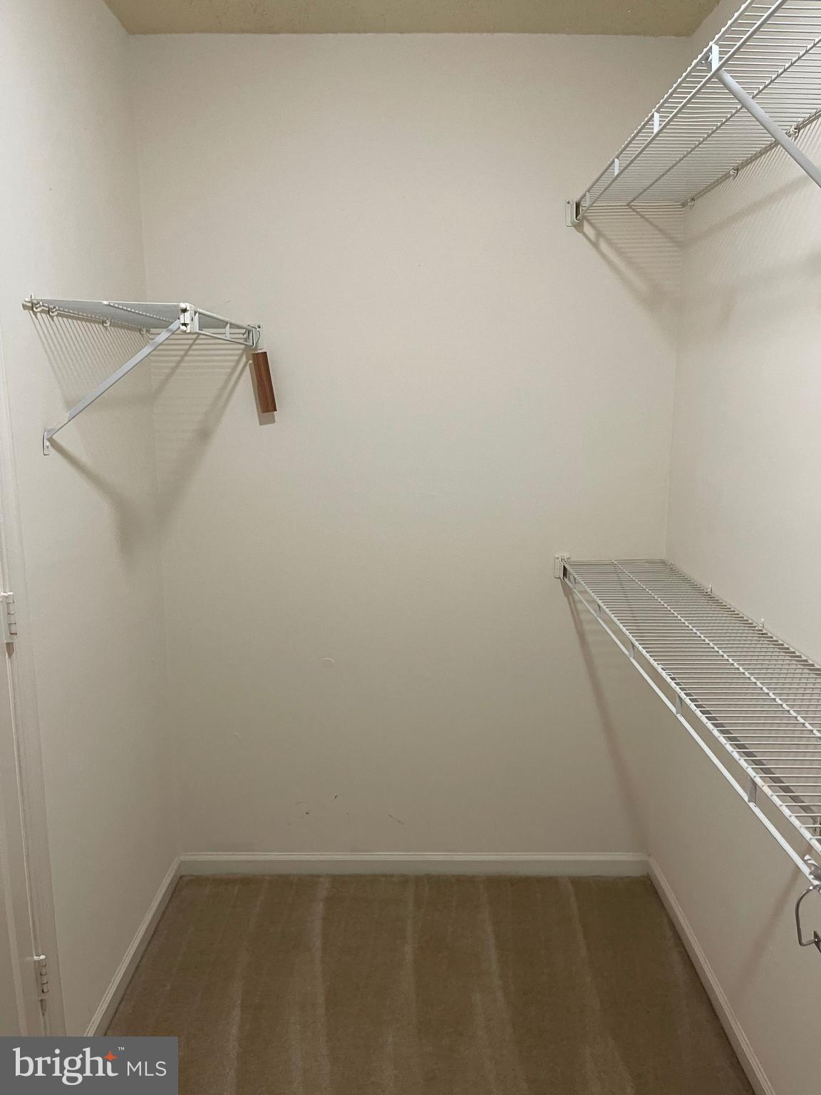 TWIN OAKS FARM - Residential Lease