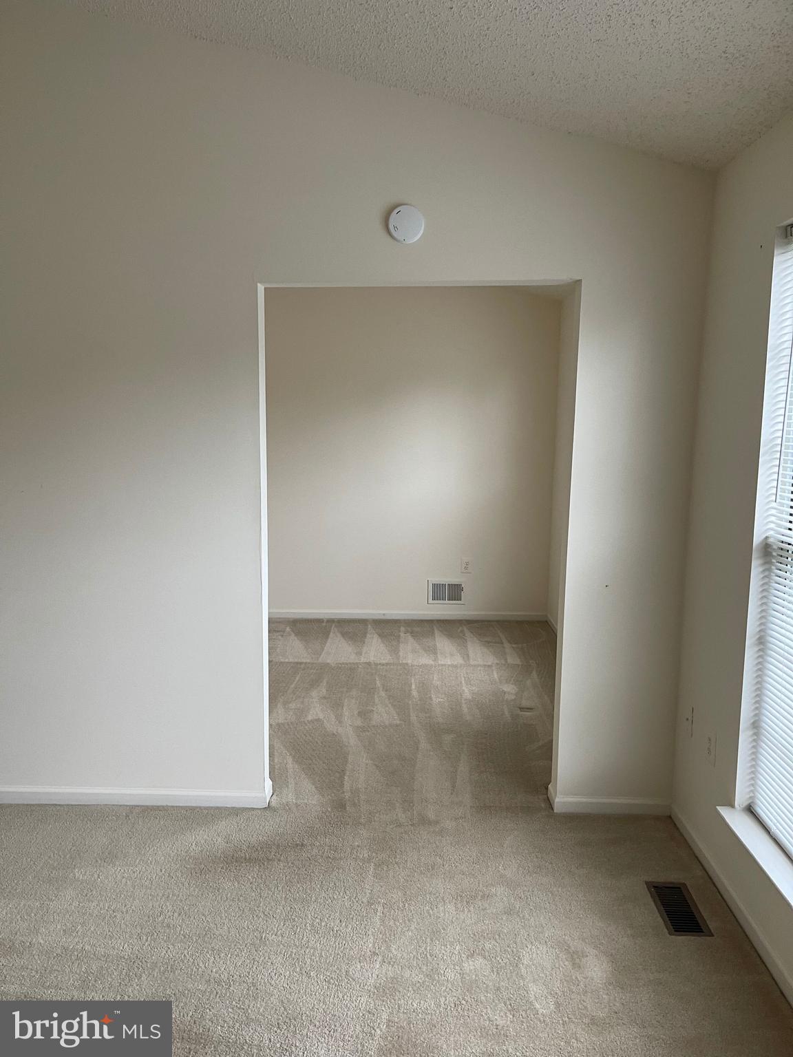 TWIN OAKS FARM - Residential Lease