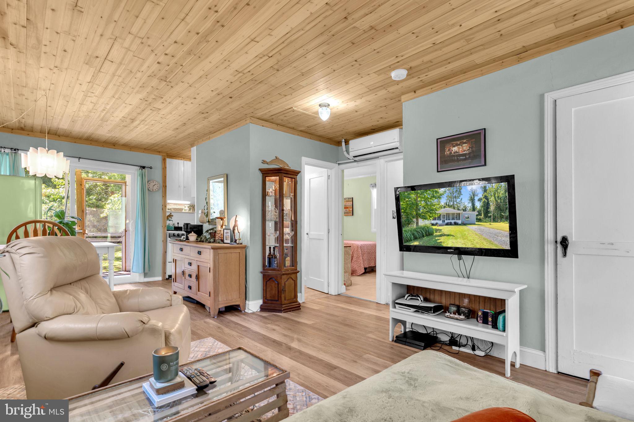 COVE POINT - Residential