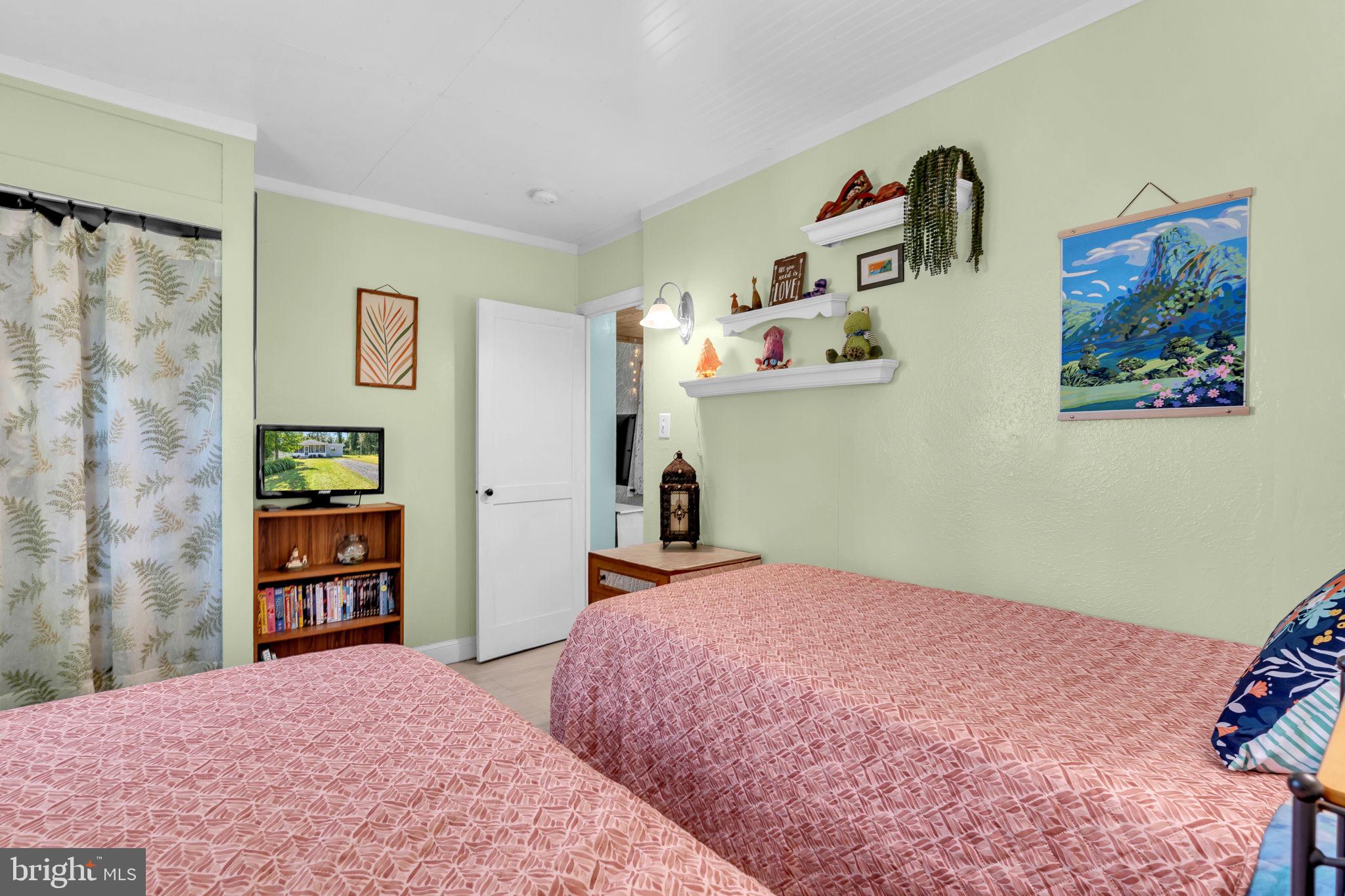 COVE POINT - Residential