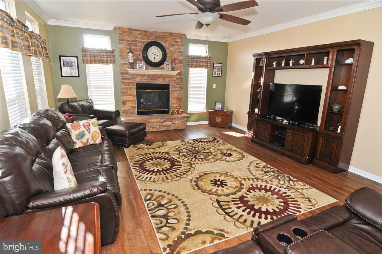 VALLEY GROVE - Residential