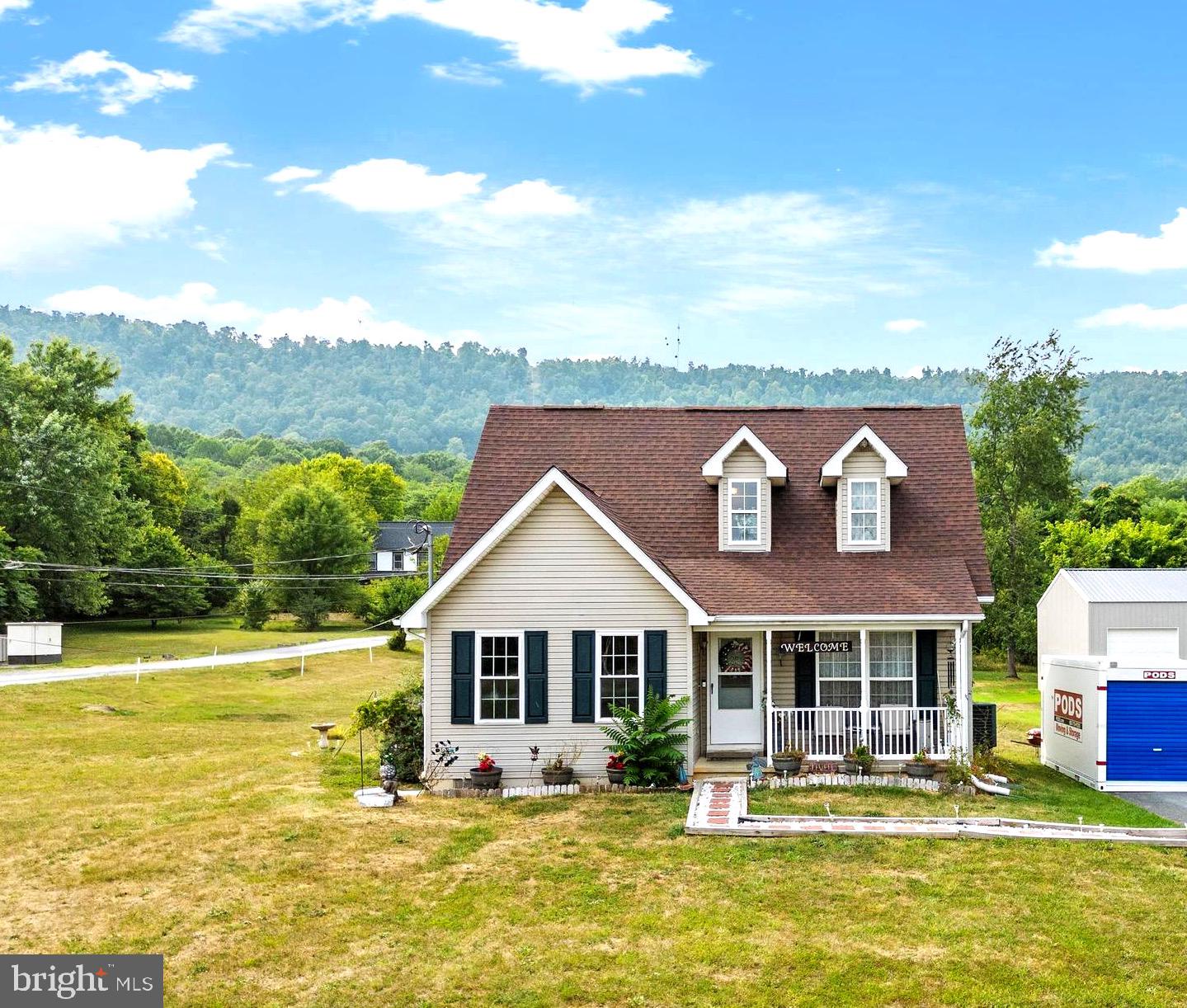 LAURA BAILEY - Residential