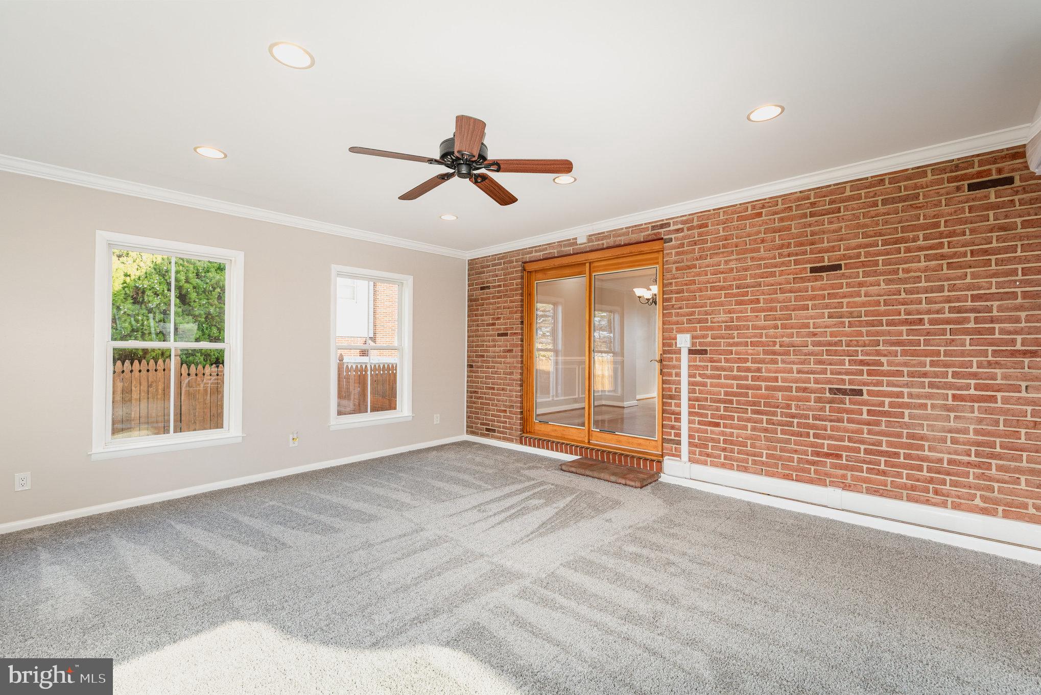 CAMELOT - Residential