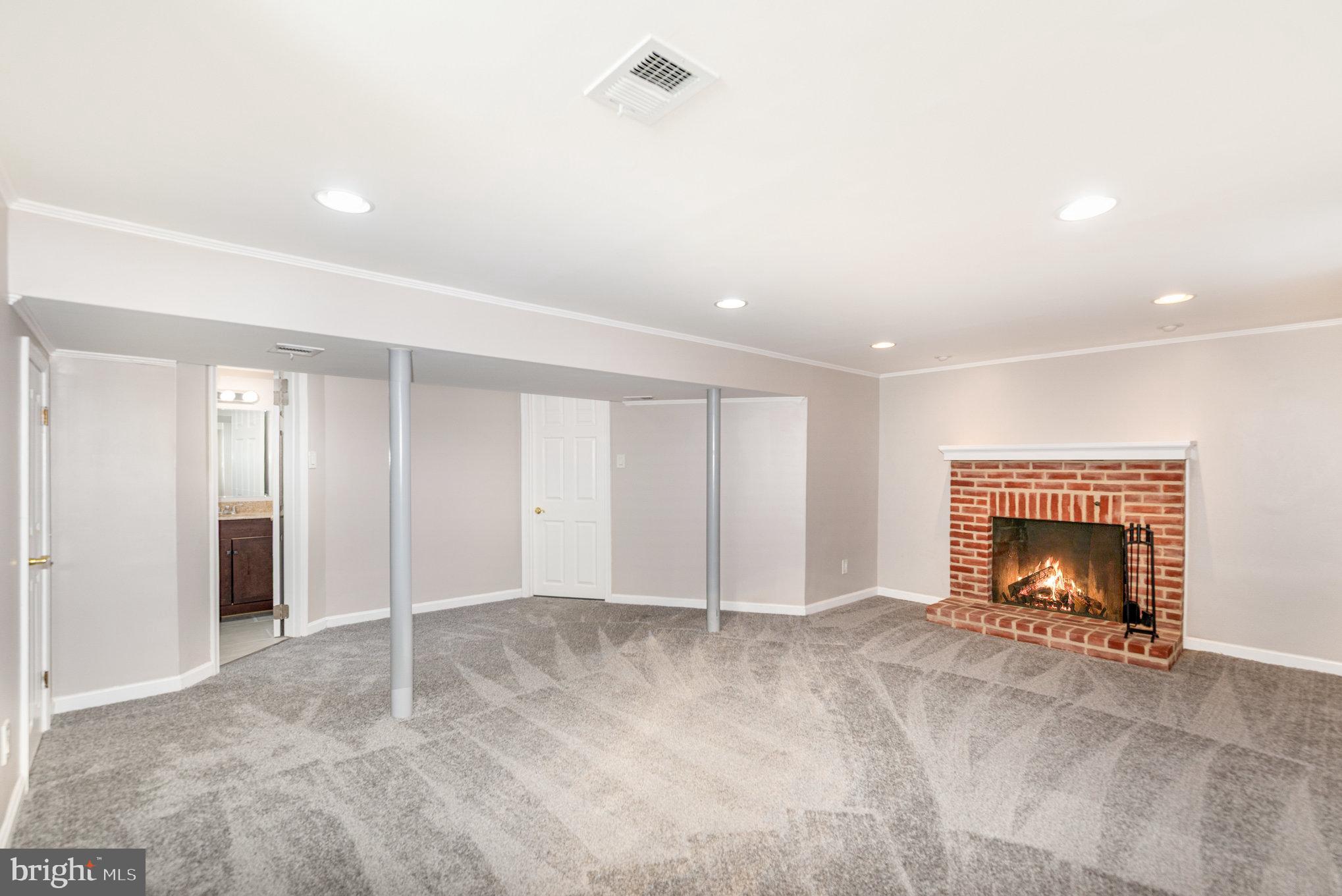 CAMELOT - Residential