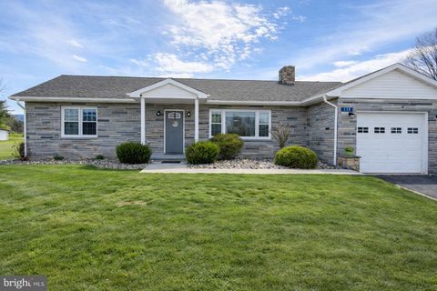 Photo of 118 Washington Ave, LAMAR, PA 16848 (MLS # PACL2025482)