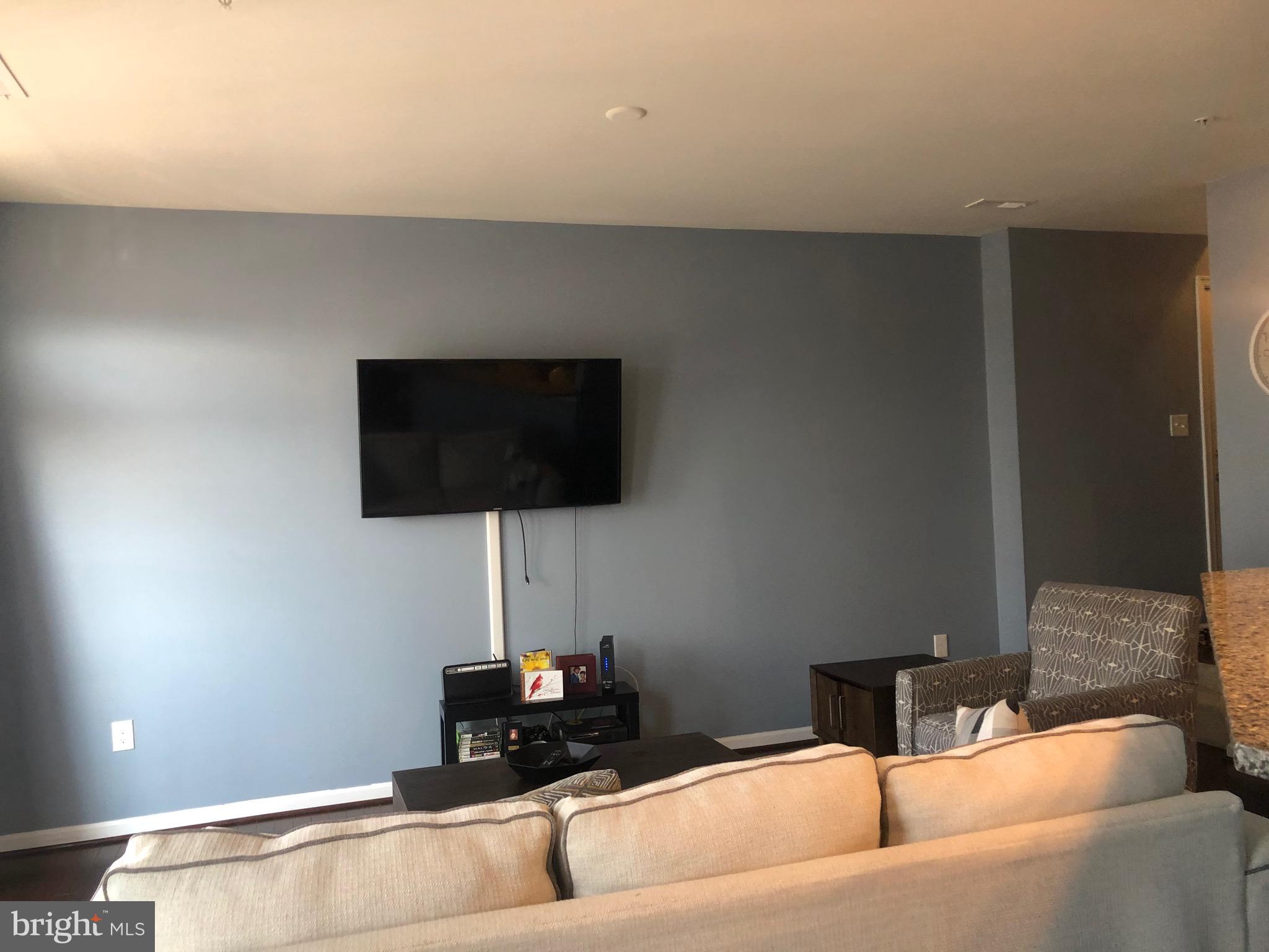 JEFFERSON JUNCTION - Residential Lease