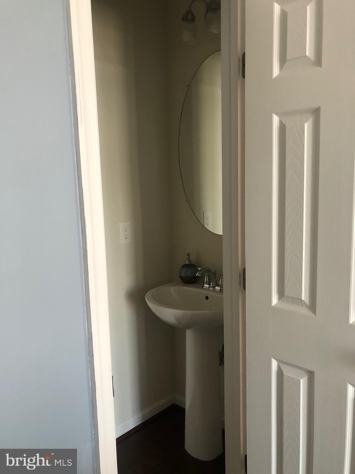 JEFFERSON JUNCTION - Residential Lease