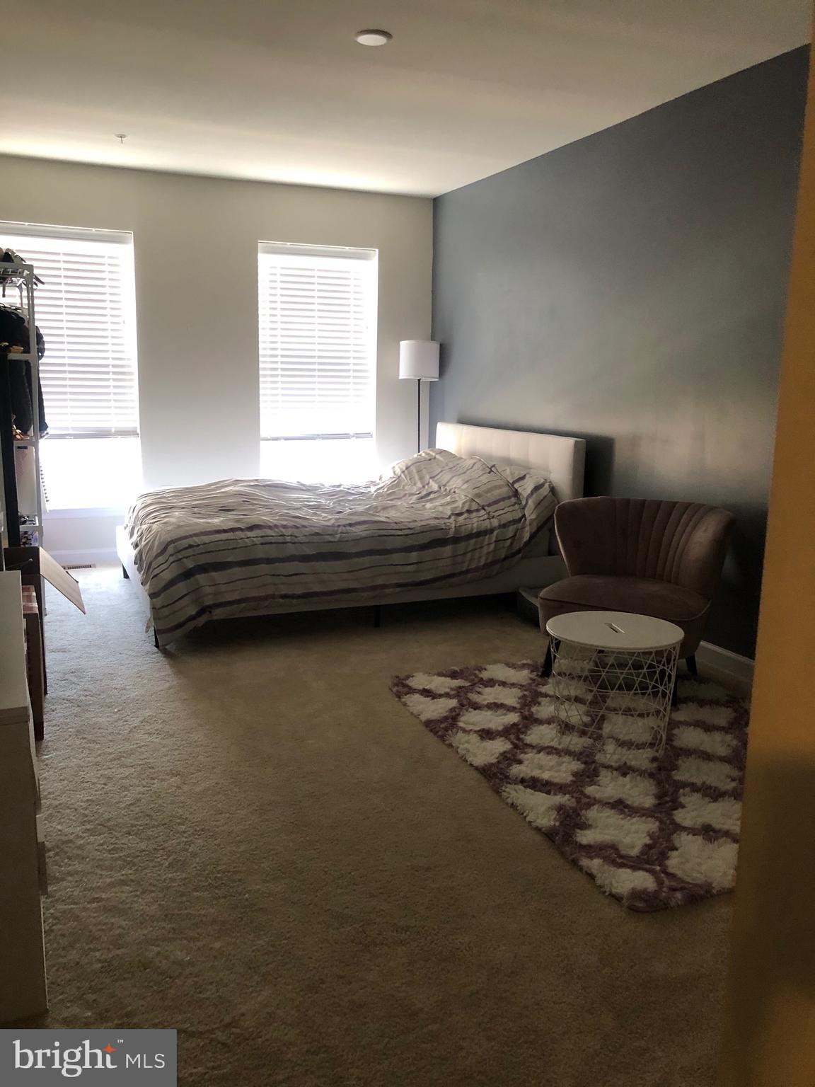JEFFERSON JUNCTION - Residential Lease