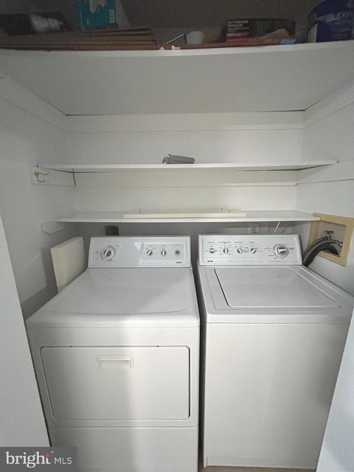 THE GABLES ON TUCKERMAN - Residential