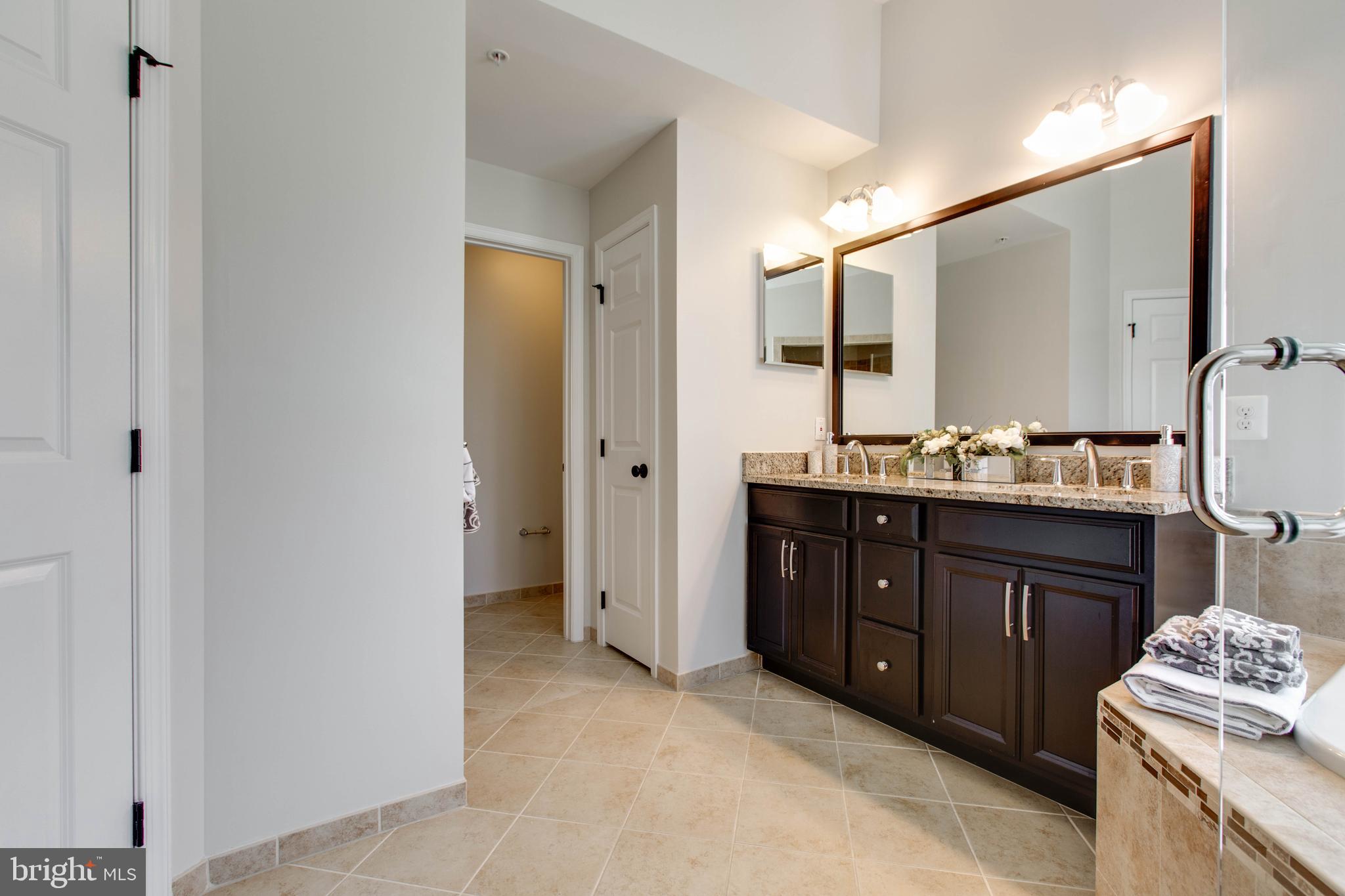 MIKLASZ PROPERTY - Residential