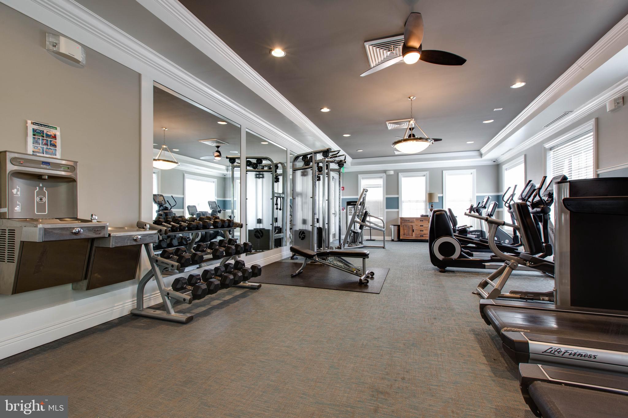 MIKLASZ PROPERTY - Residential