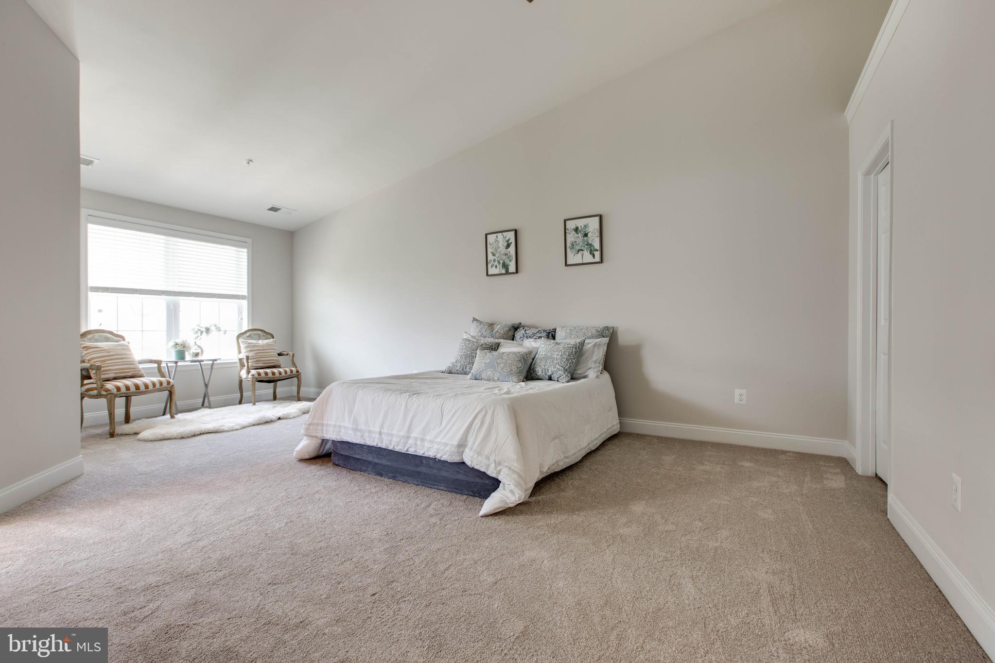 MIKLASZ PROPERTY - Residential