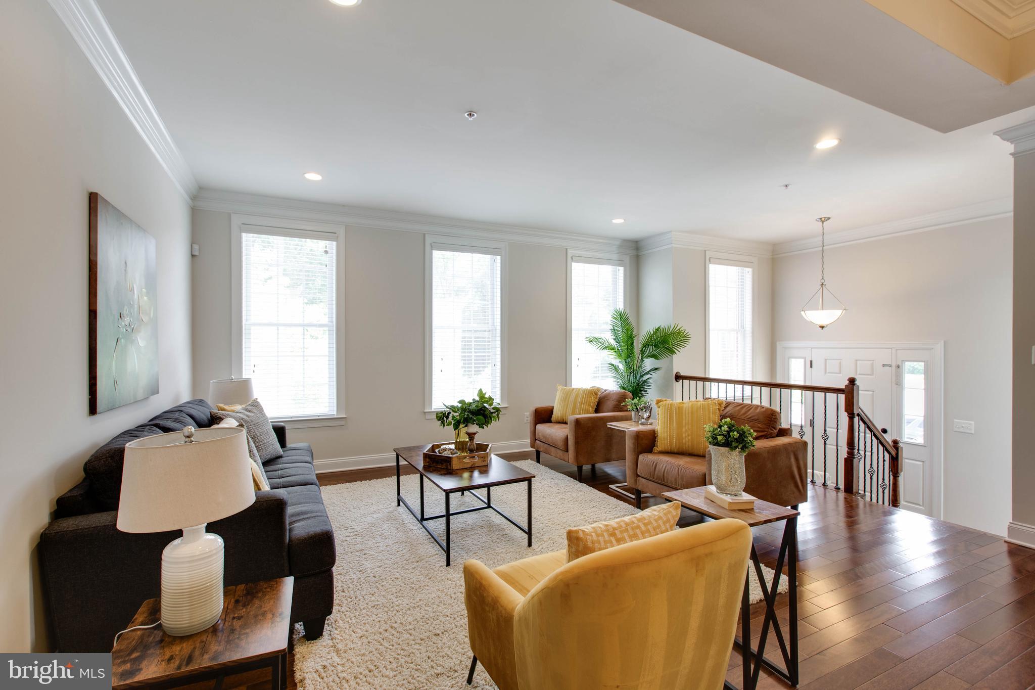 MIKLASZ PROPERTY - Residential