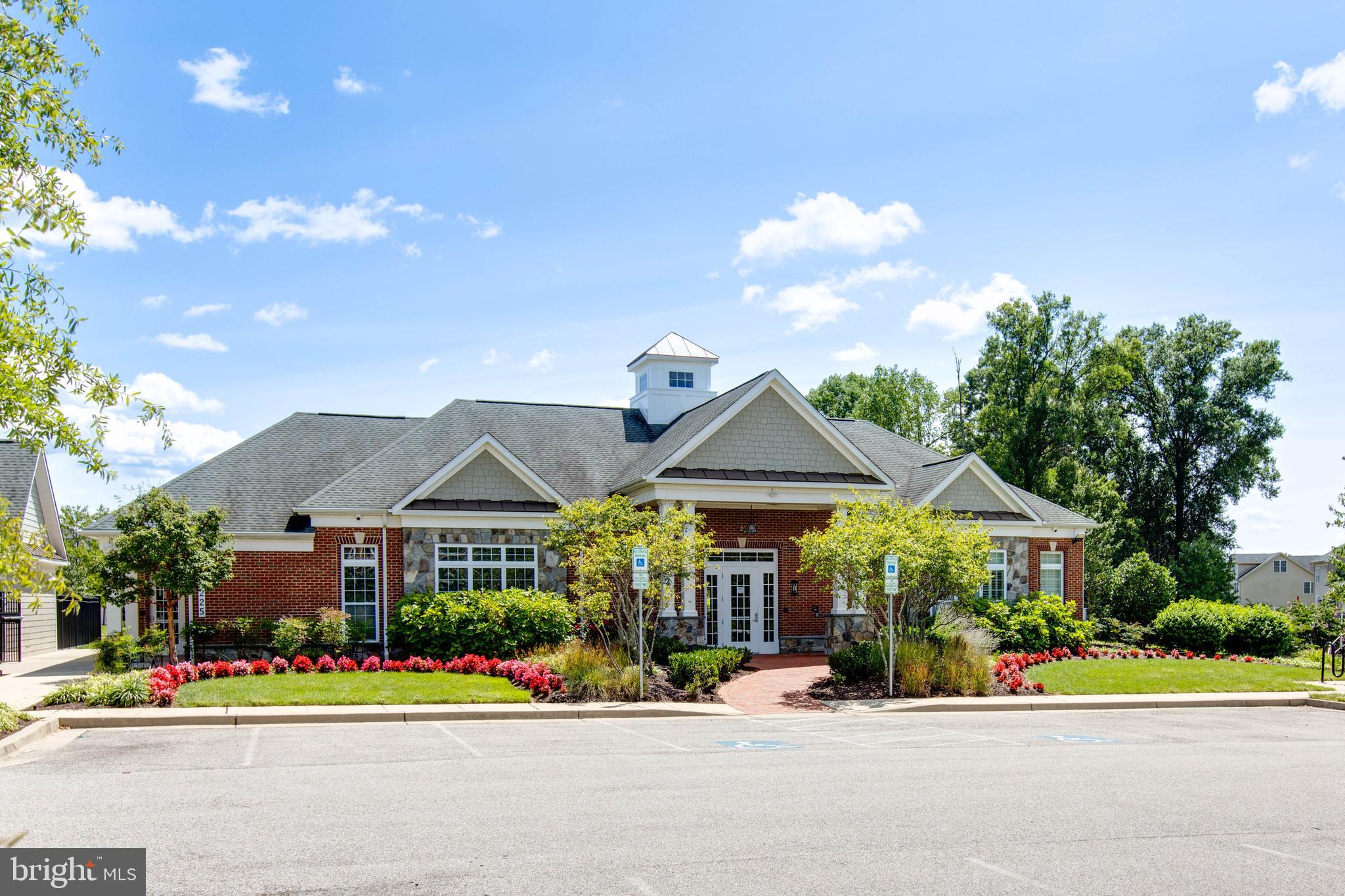 MIKLASZ PROPERTY - Residential