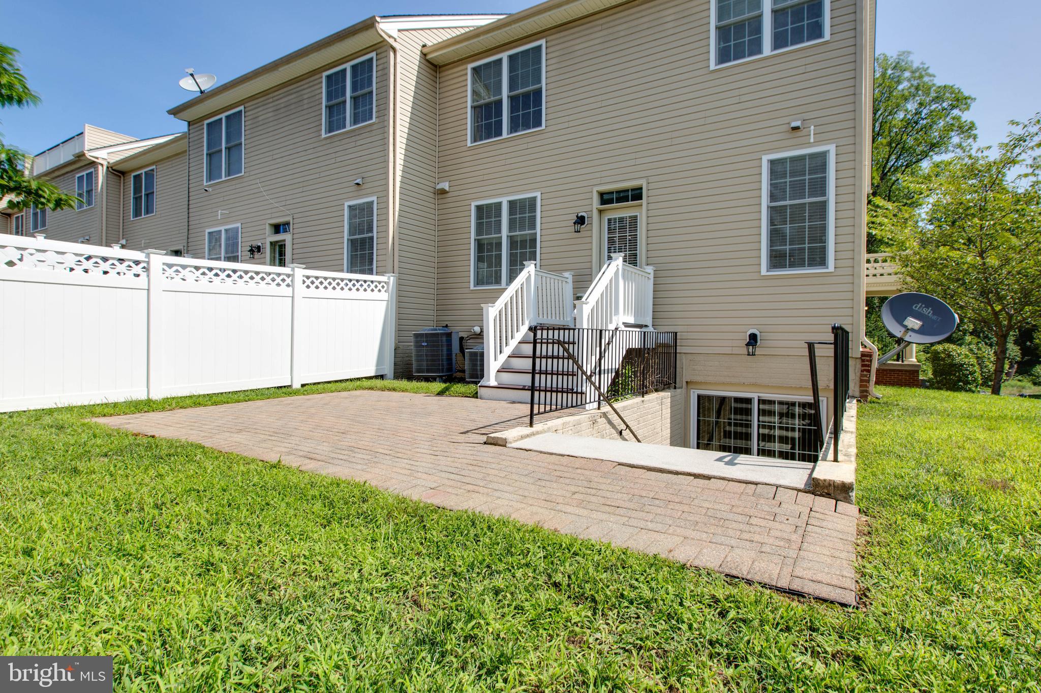 MIKLASZ PROPERTY - Residential