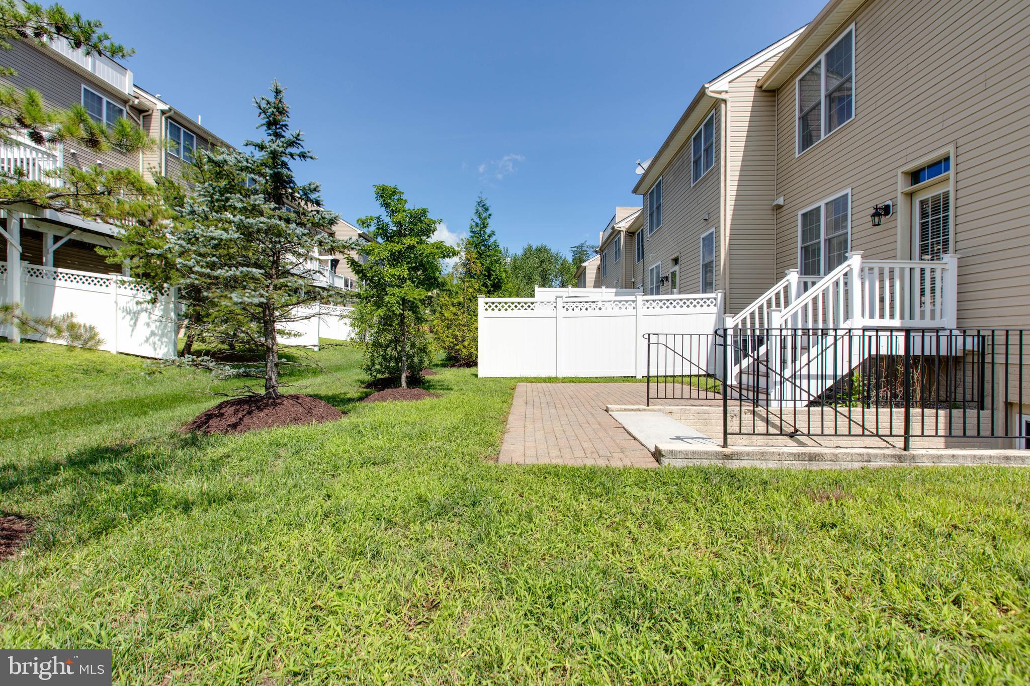 MIKLASZ PROPERTY - Residential