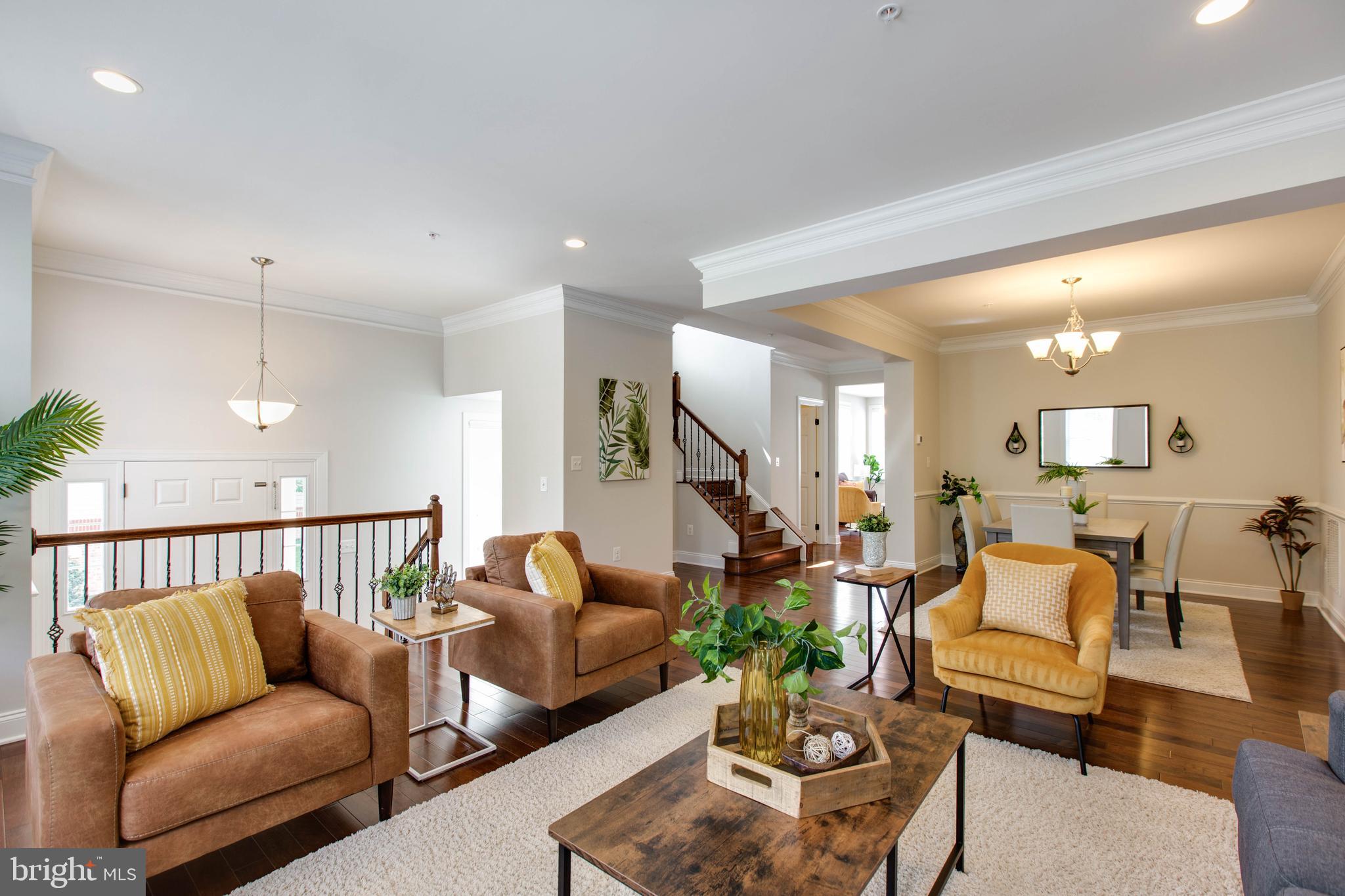 MIKLASZ PROPERTY - Residential