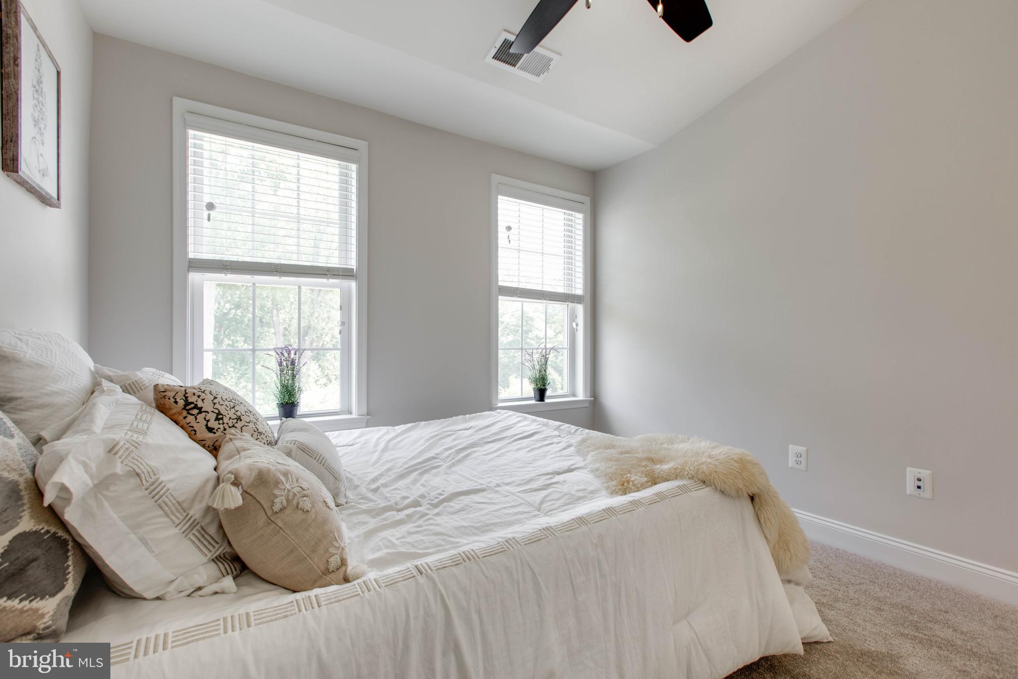 MIKLASZ PROPERTY - Residential