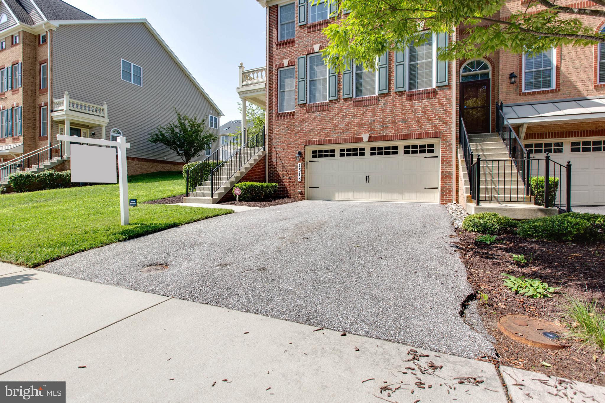 MIKLASZ PROPERTY - Residential