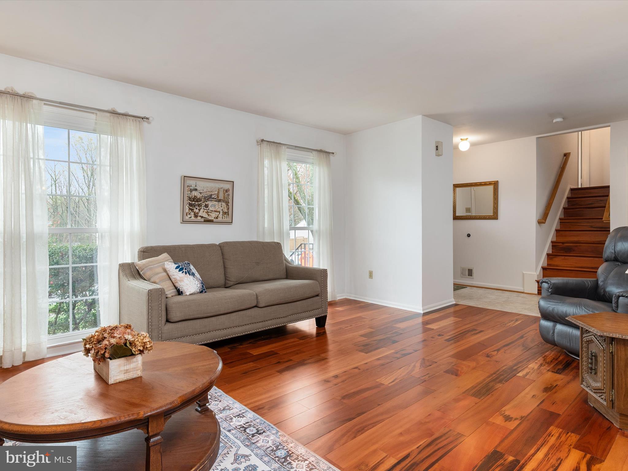 LAUREL - Residential