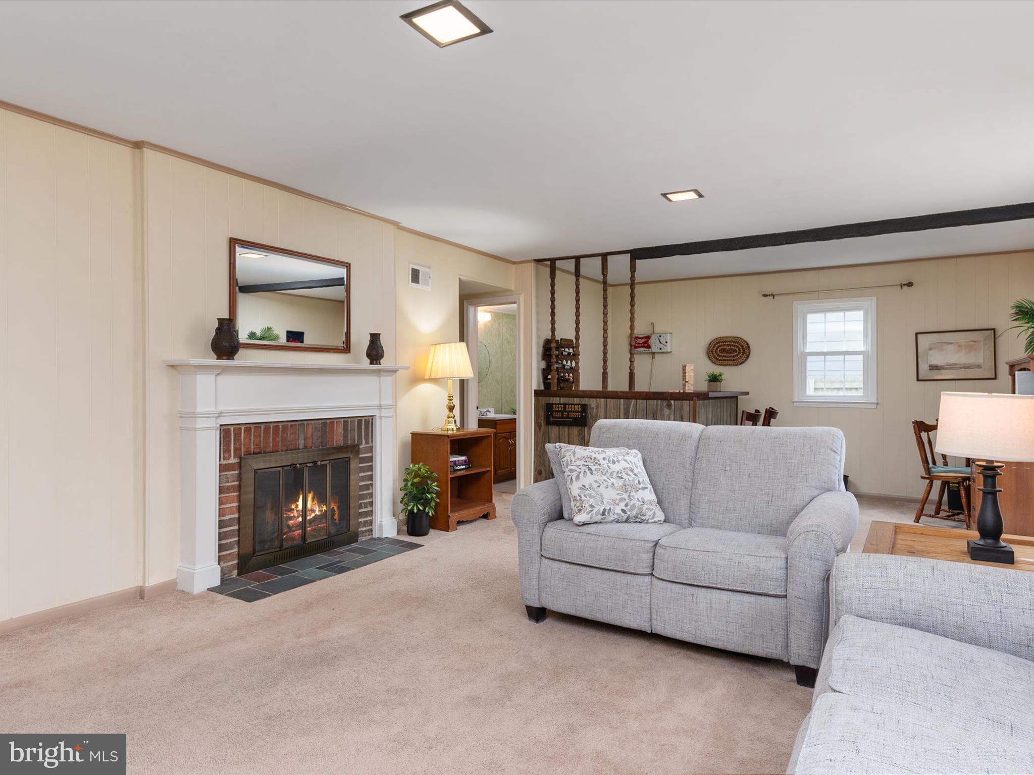 LAUREL - Residential