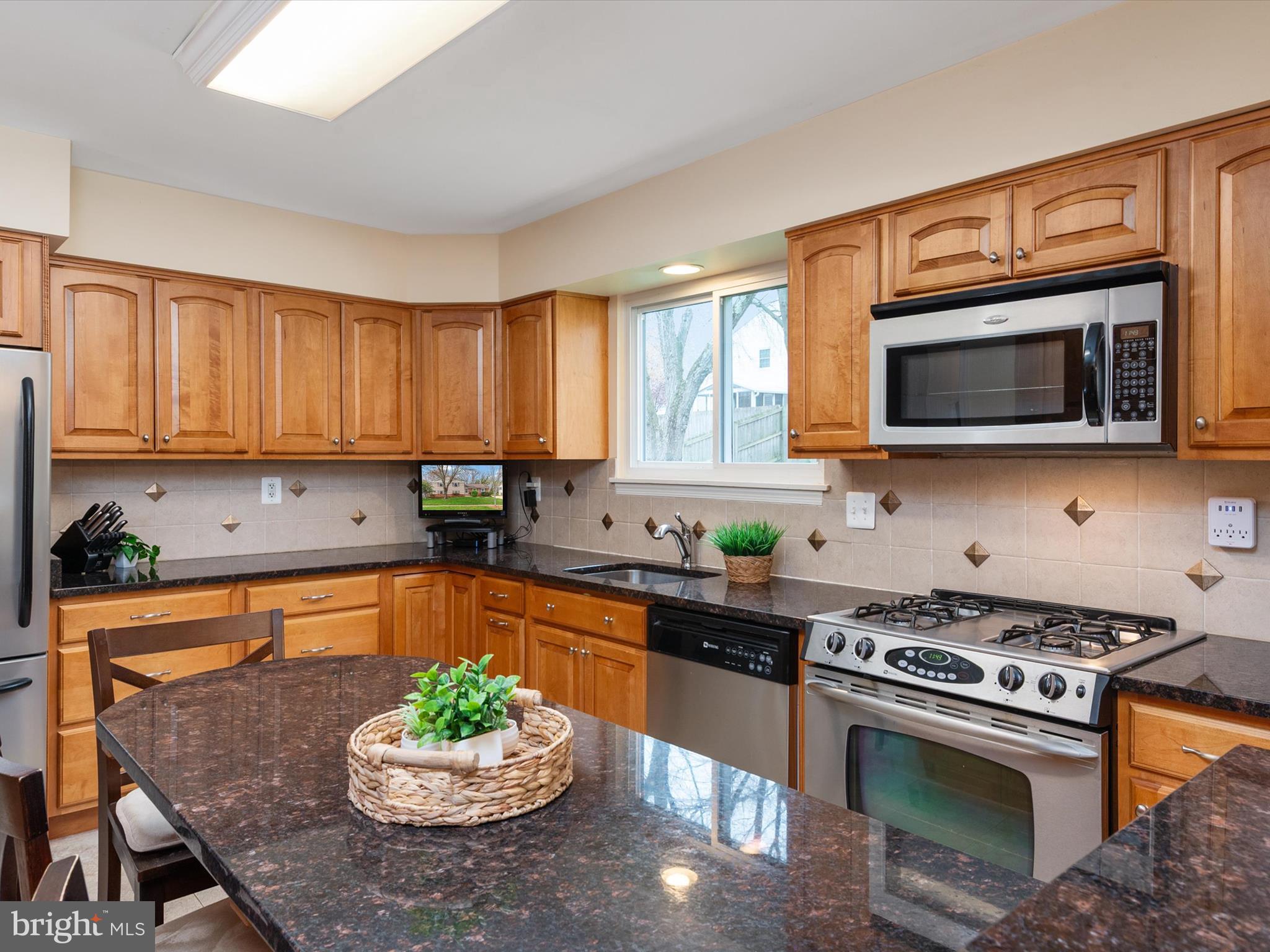 LAUREL - Residential