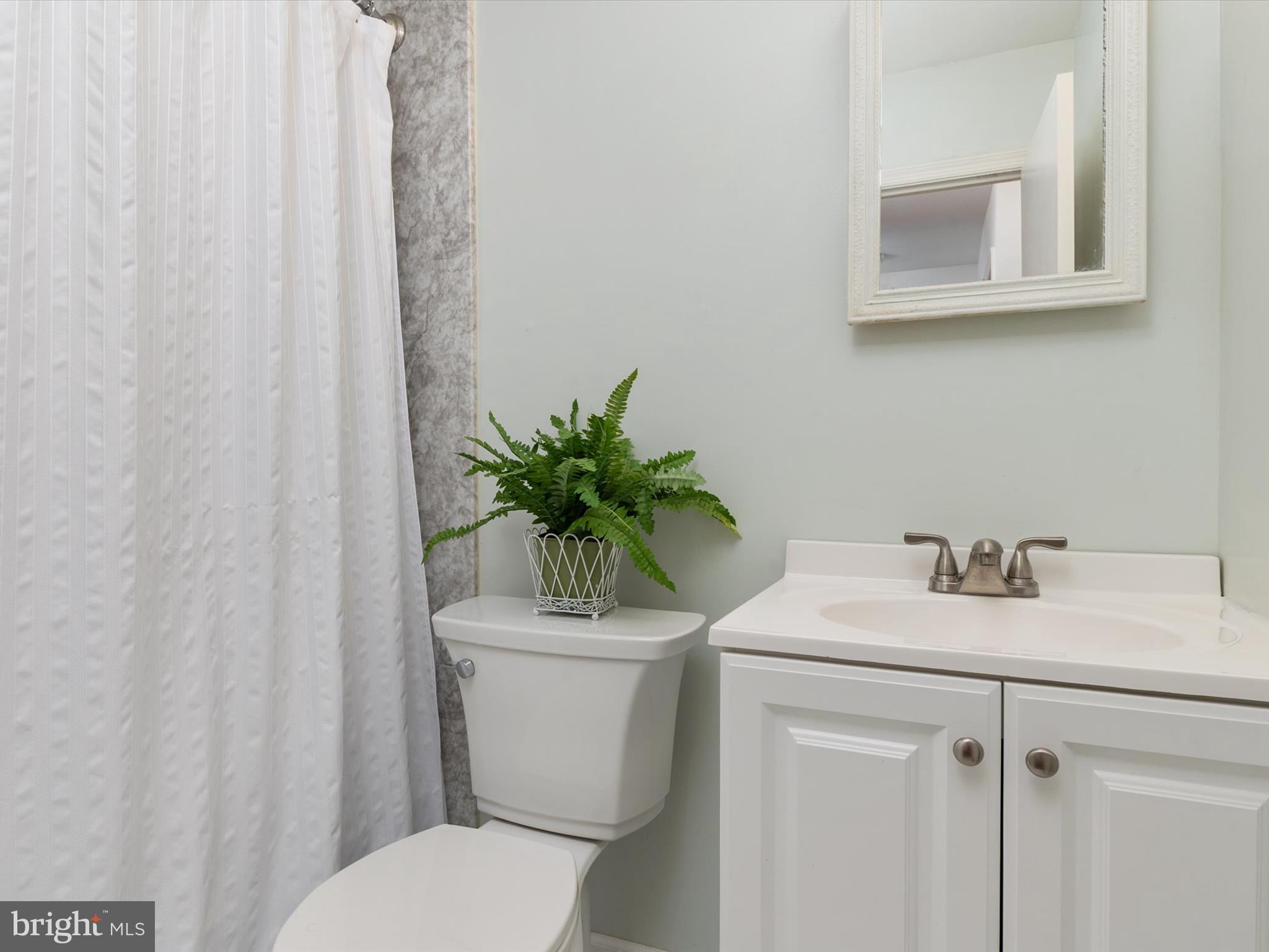 LAUREL - Residential