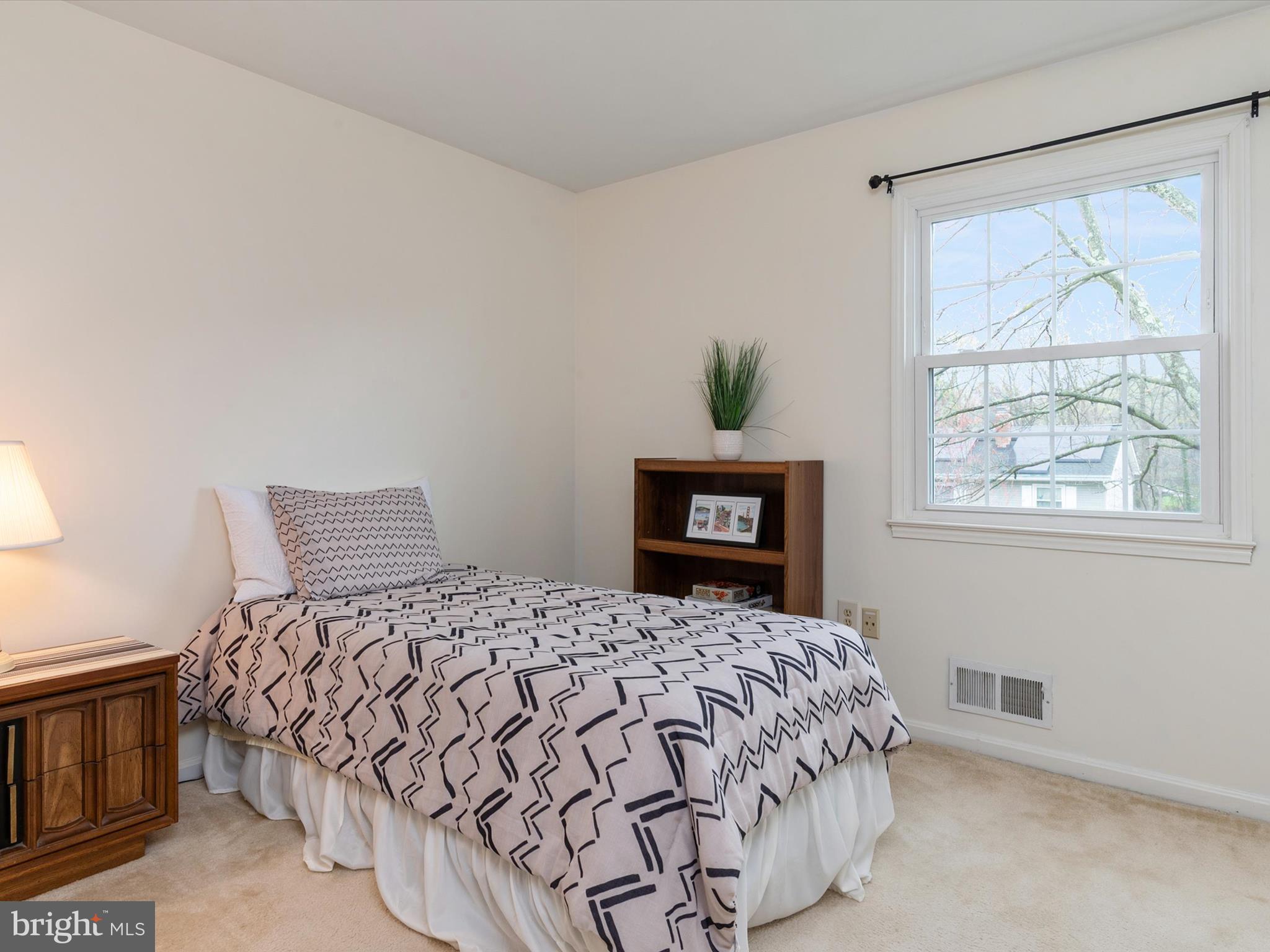 LAUREL - Residential