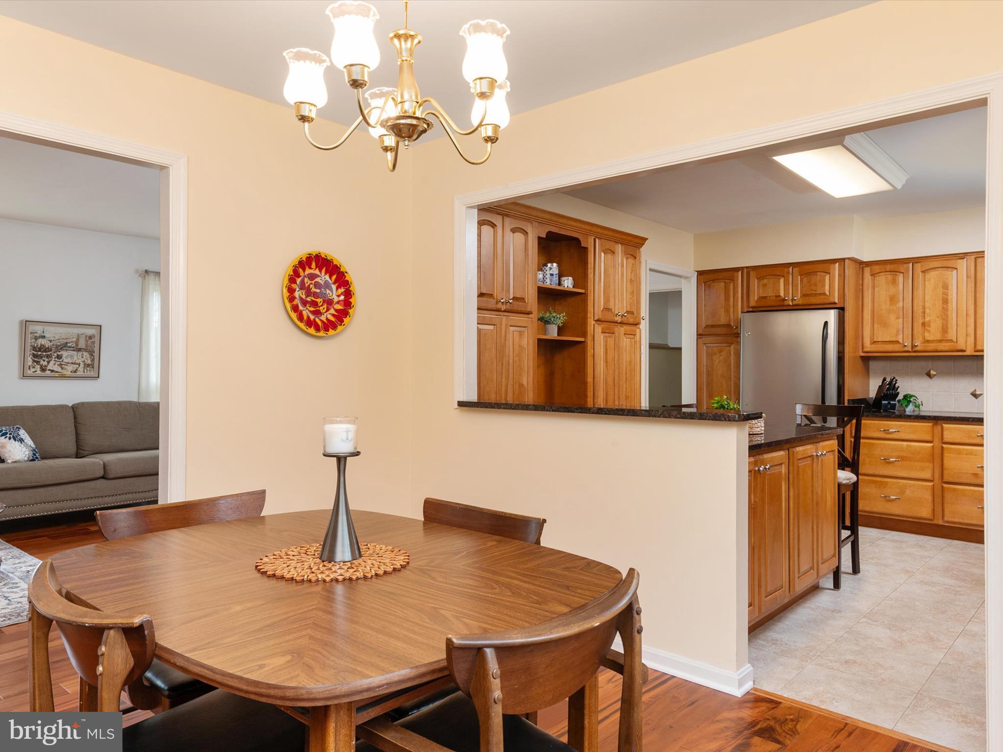 LAUREL - Residential