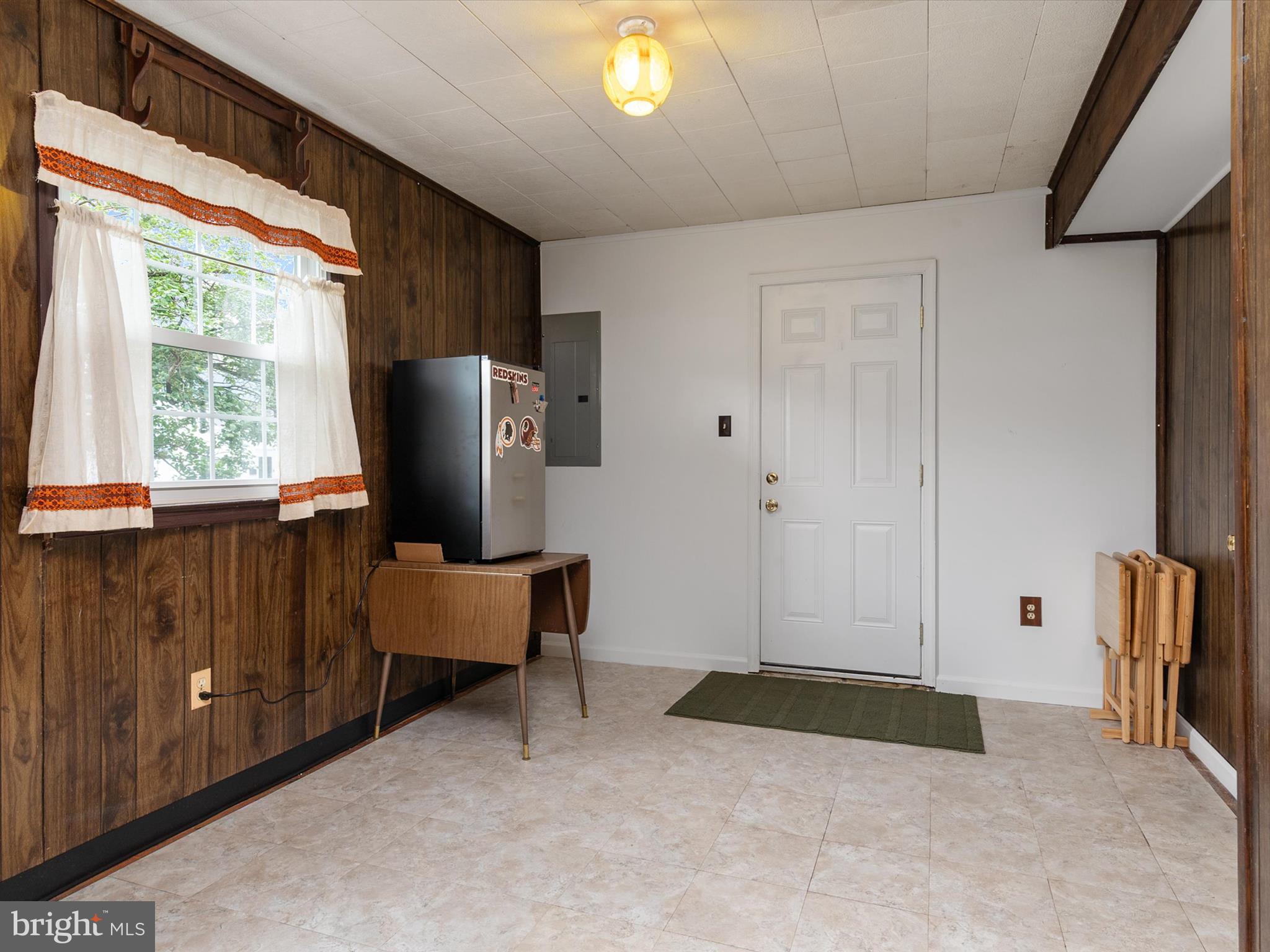 LAUREL - Residential