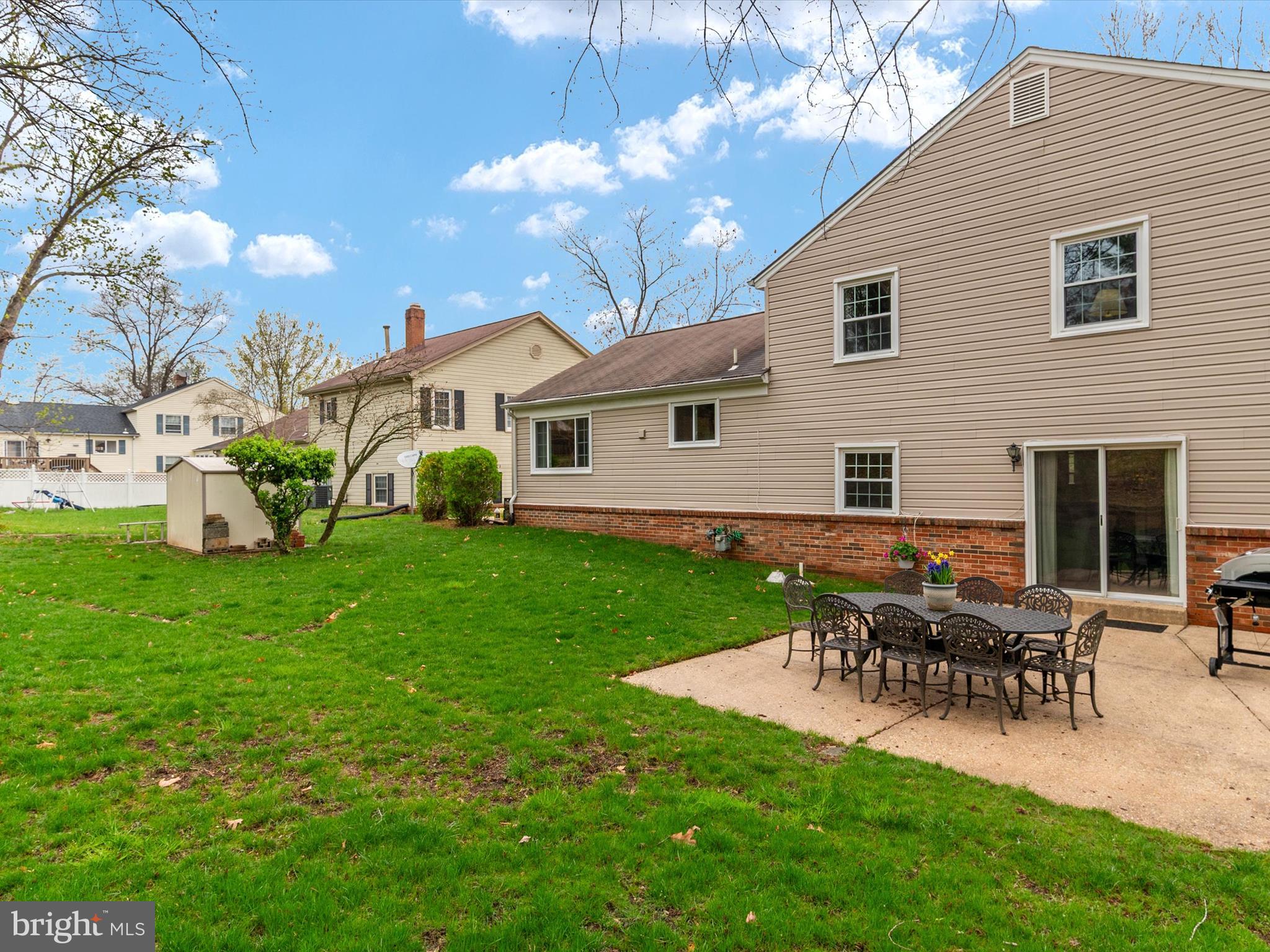 LAUREL - Residential