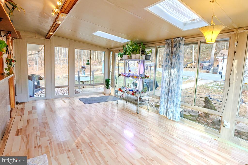 UPPER FRANKFORD TWP - Residential