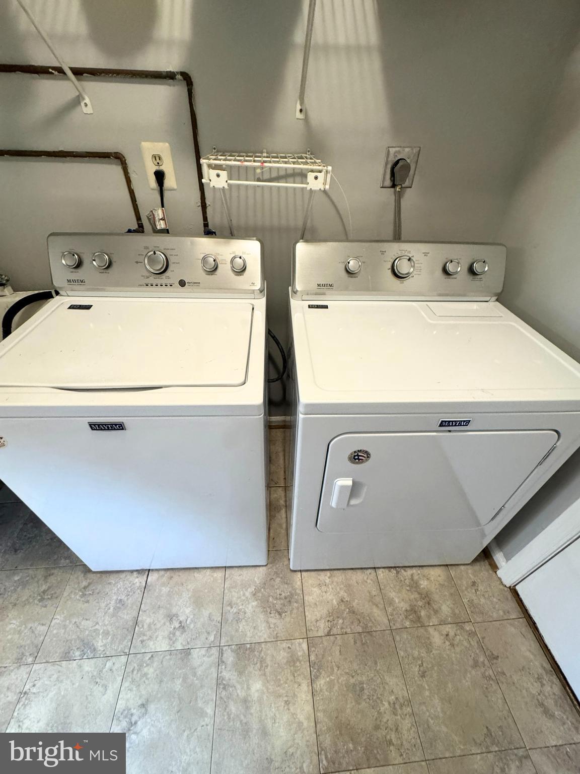 TANGLEWOOD - Residential Lease