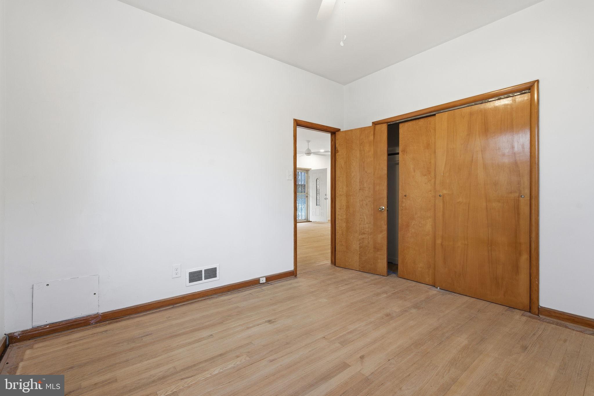 BAUERNSCHMIDT MANOR - Residential Lease