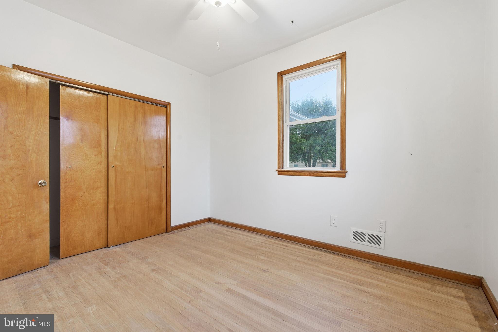 BAUERNSCHMIDT MANOR - Residential Lease