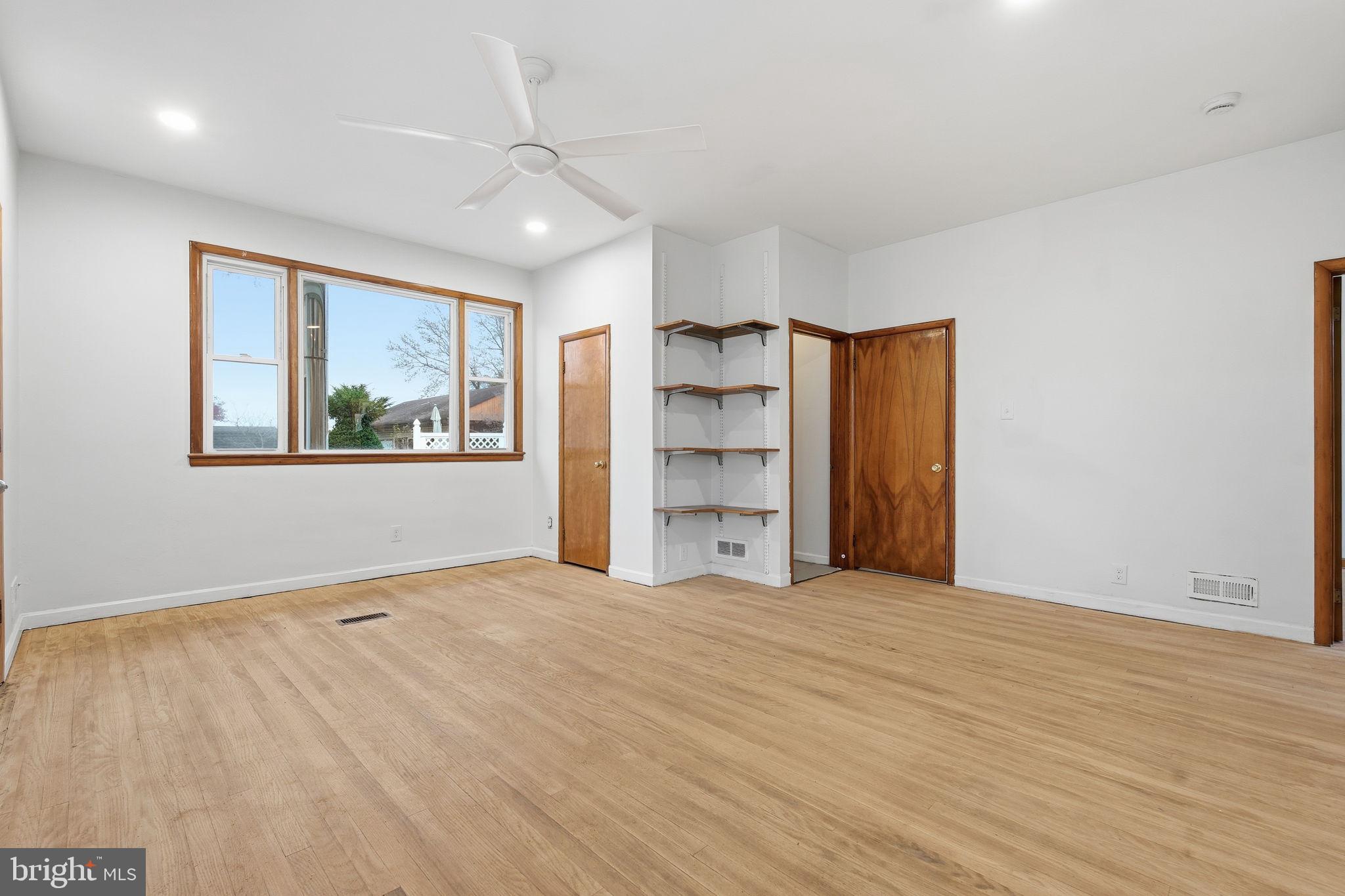 BAUERNSCHMIDT MANOR - Residential Lease