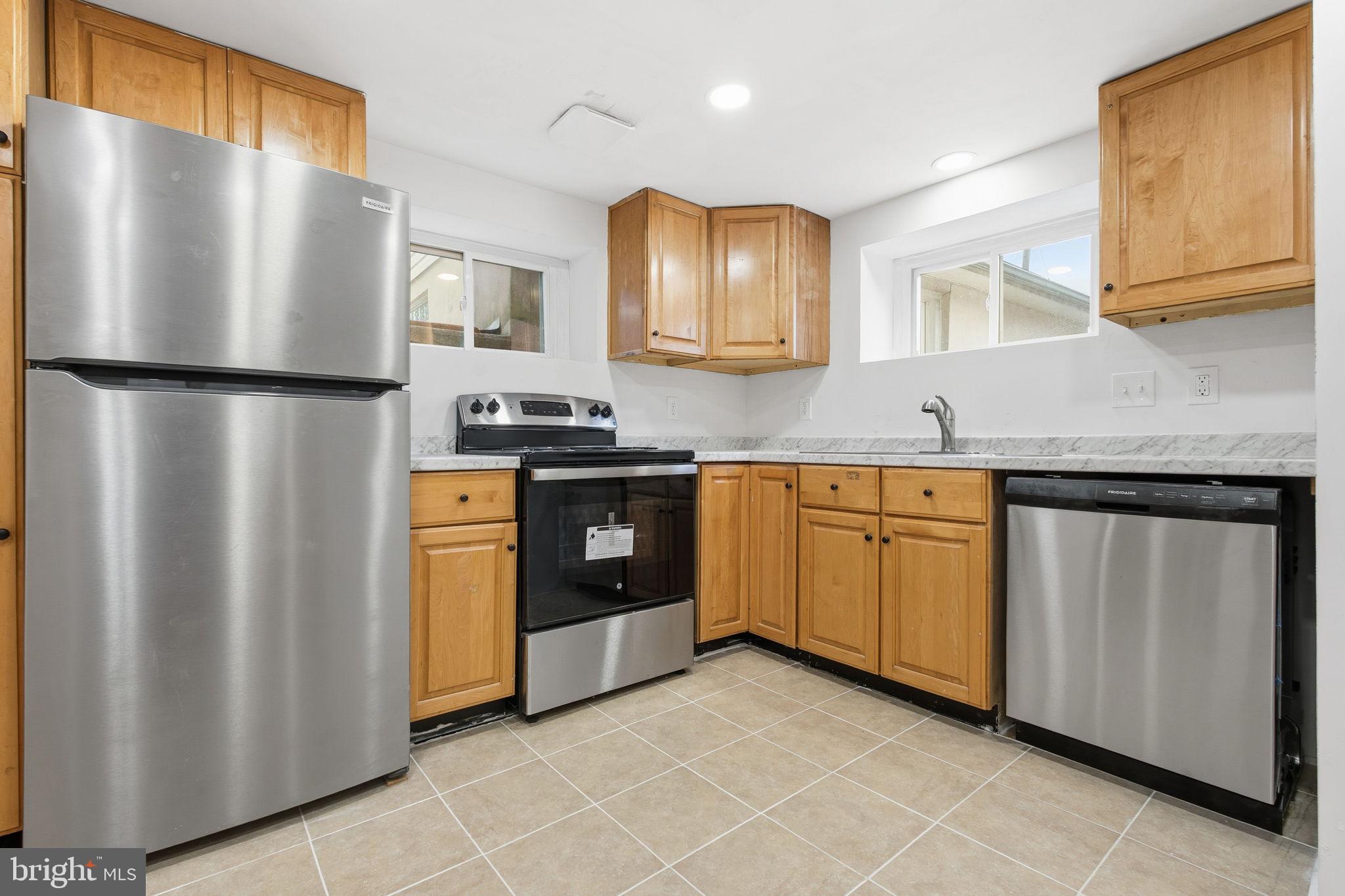 BAUERNSCHMIDT MANOR - Residential Lease