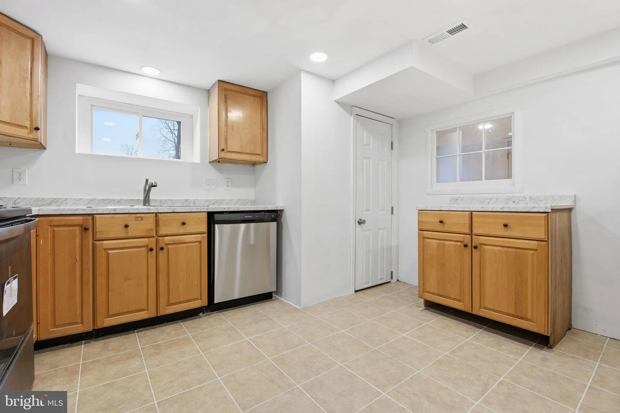 Baltimore, Maryland 21221, United States, 3 Bedrooms Bedrooms, ,2 BathroomsBathrooms,Residential,Active,245379