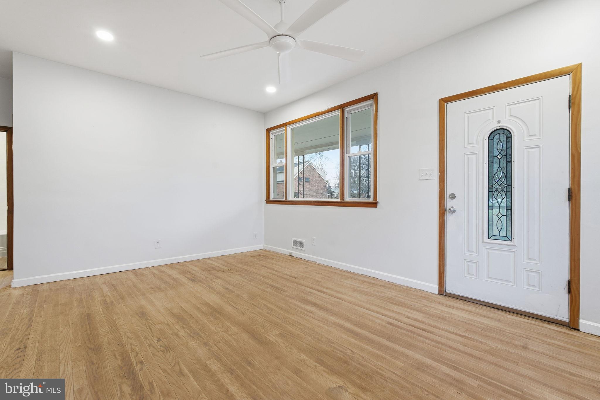 BAUERNSCHMIDT MANOR - Residential Lease