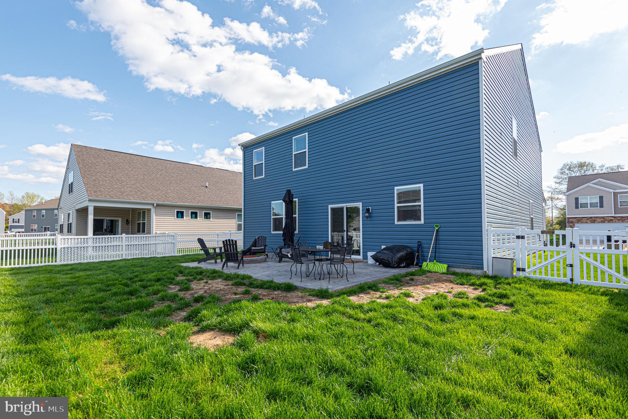 ROWENS MILL - Residential