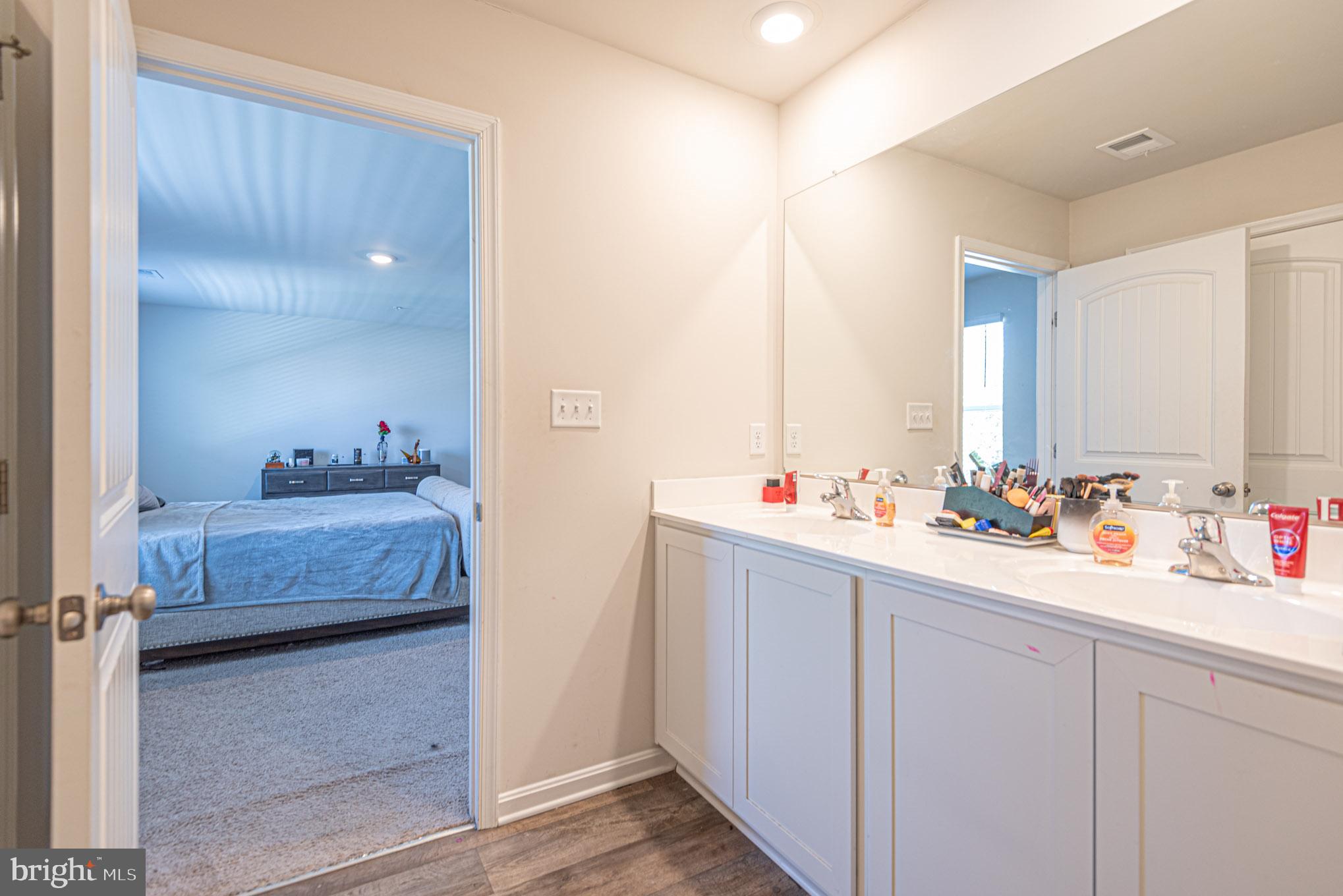 ROWENS MILL - Residential