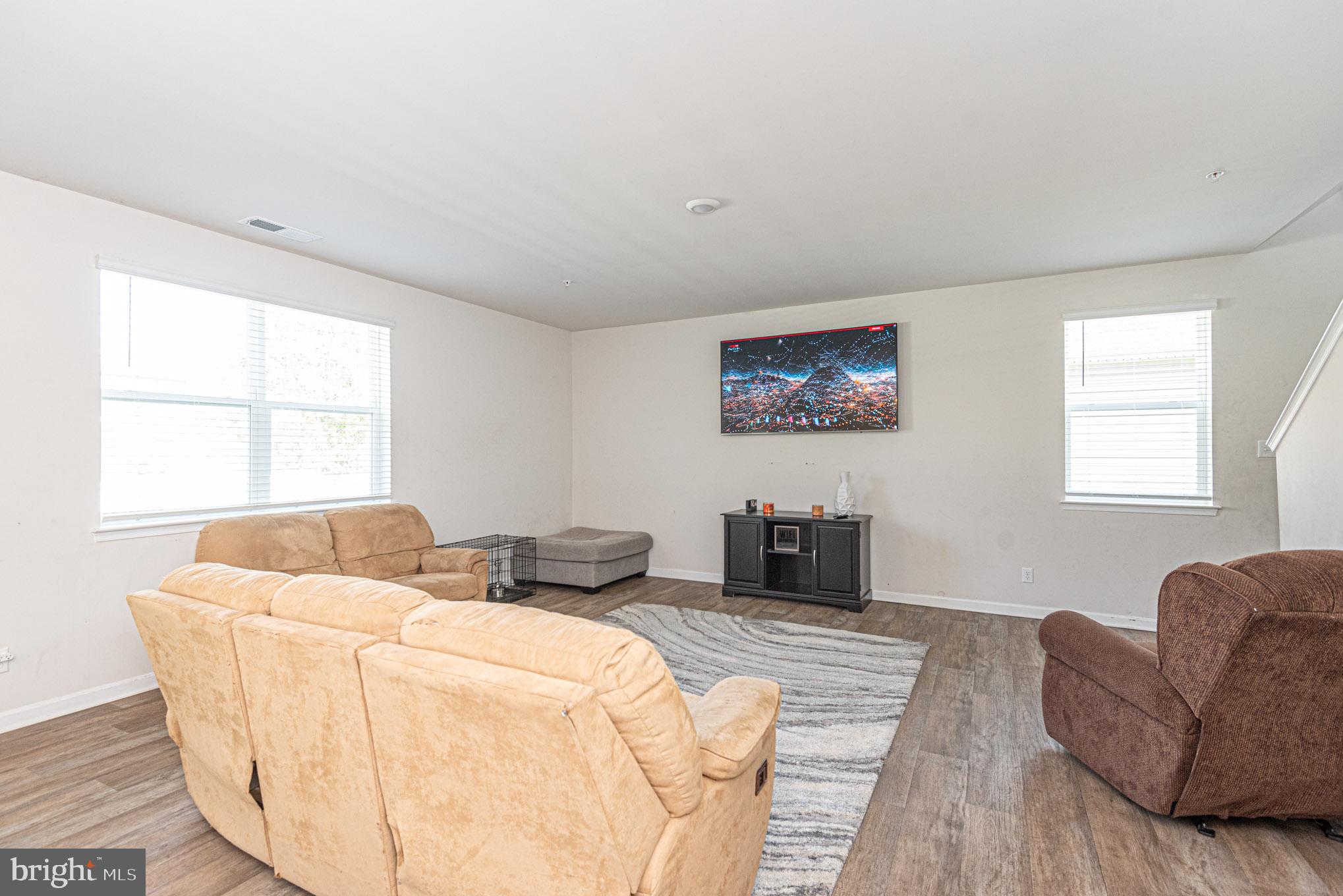 ROWENS MILL - Residential