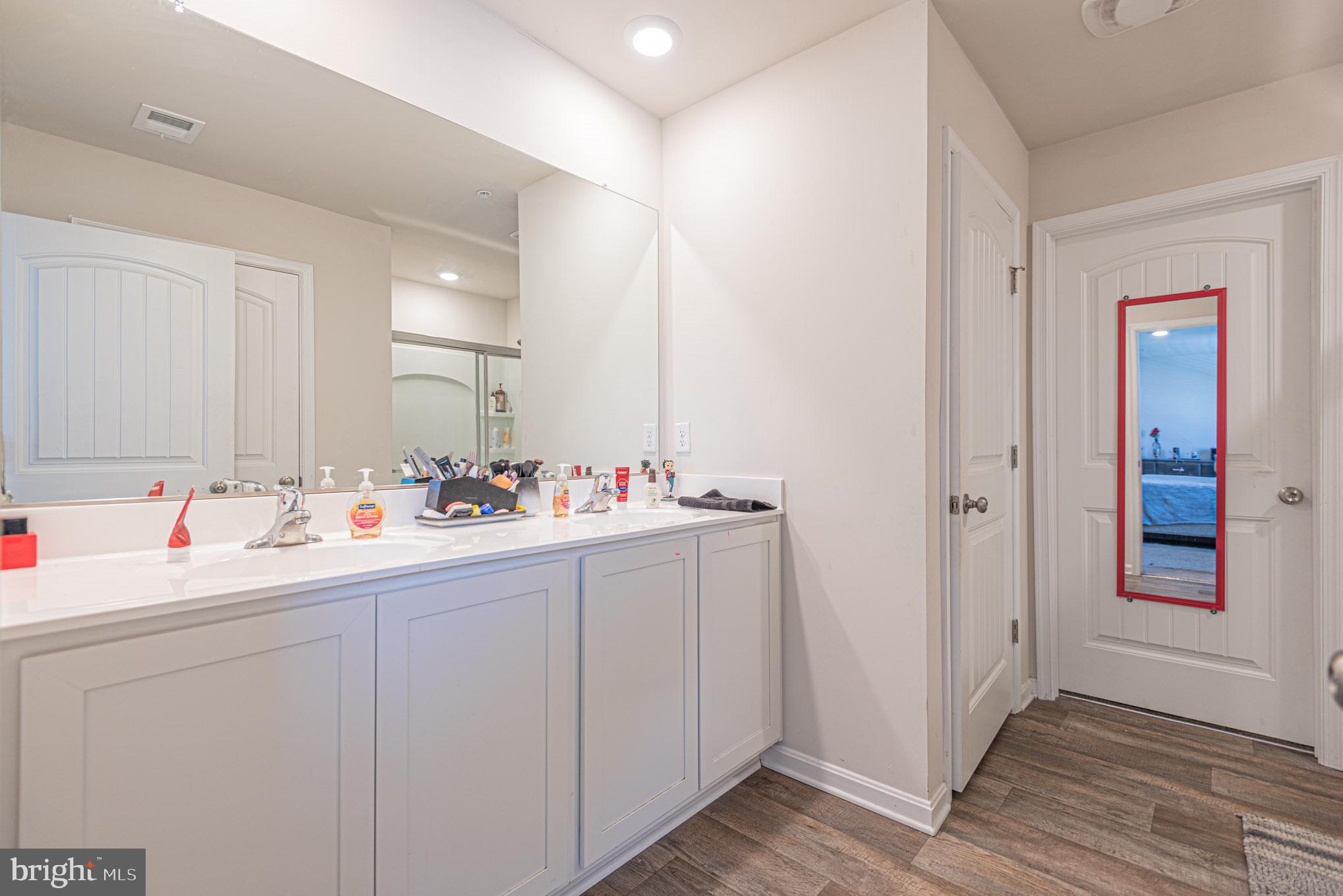 ROWENS MILL - Residential