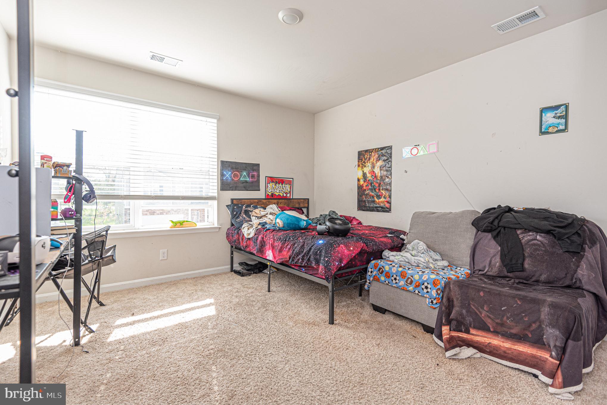 ROWENS MILL - Residential