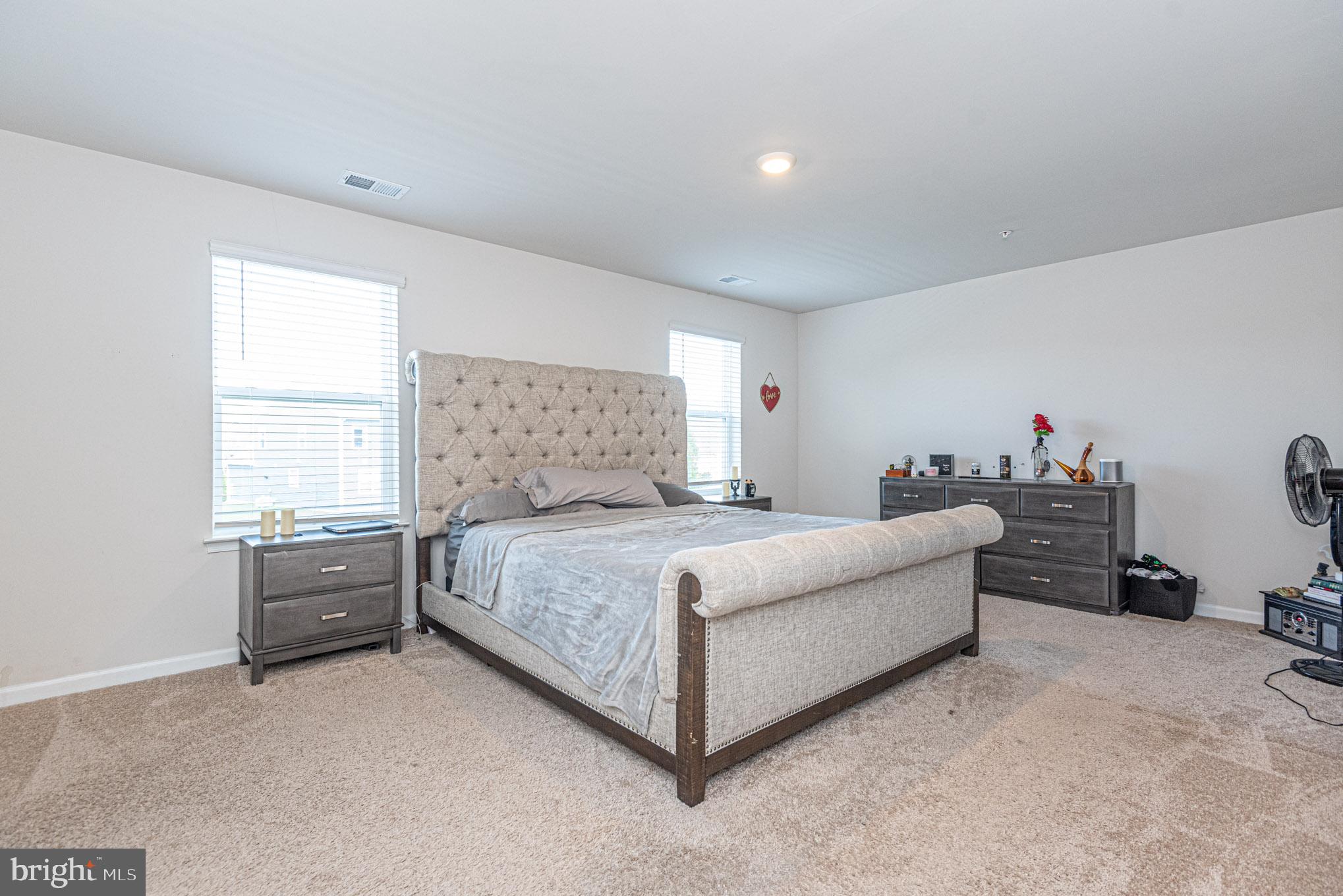 ROWENS MILL - Residential