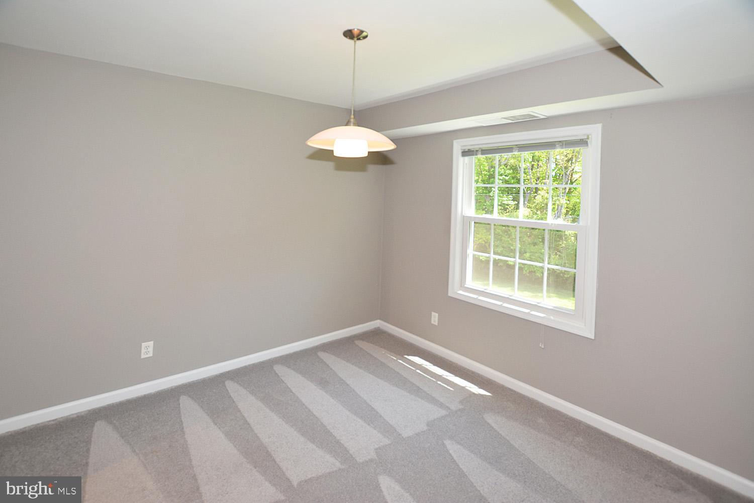 LYNDHURST - Residential