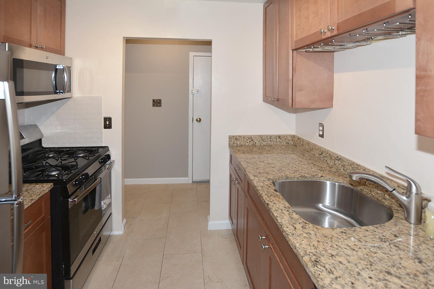 LYNDHURST - Residential