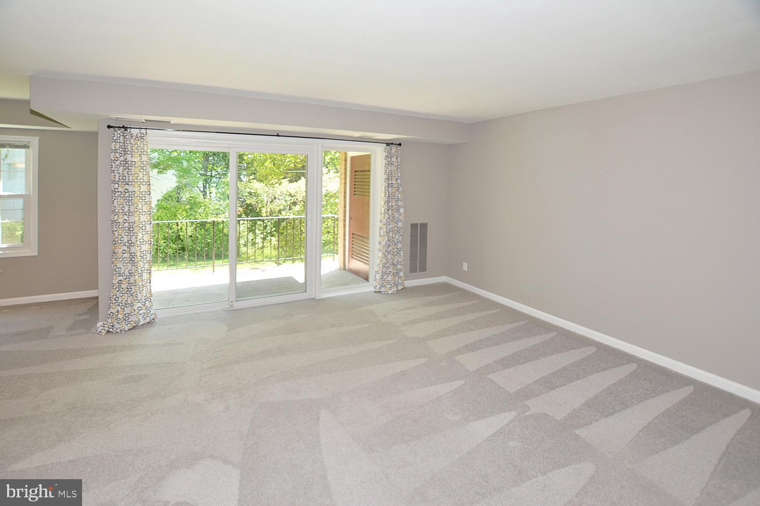 LYNDHURST - Residential