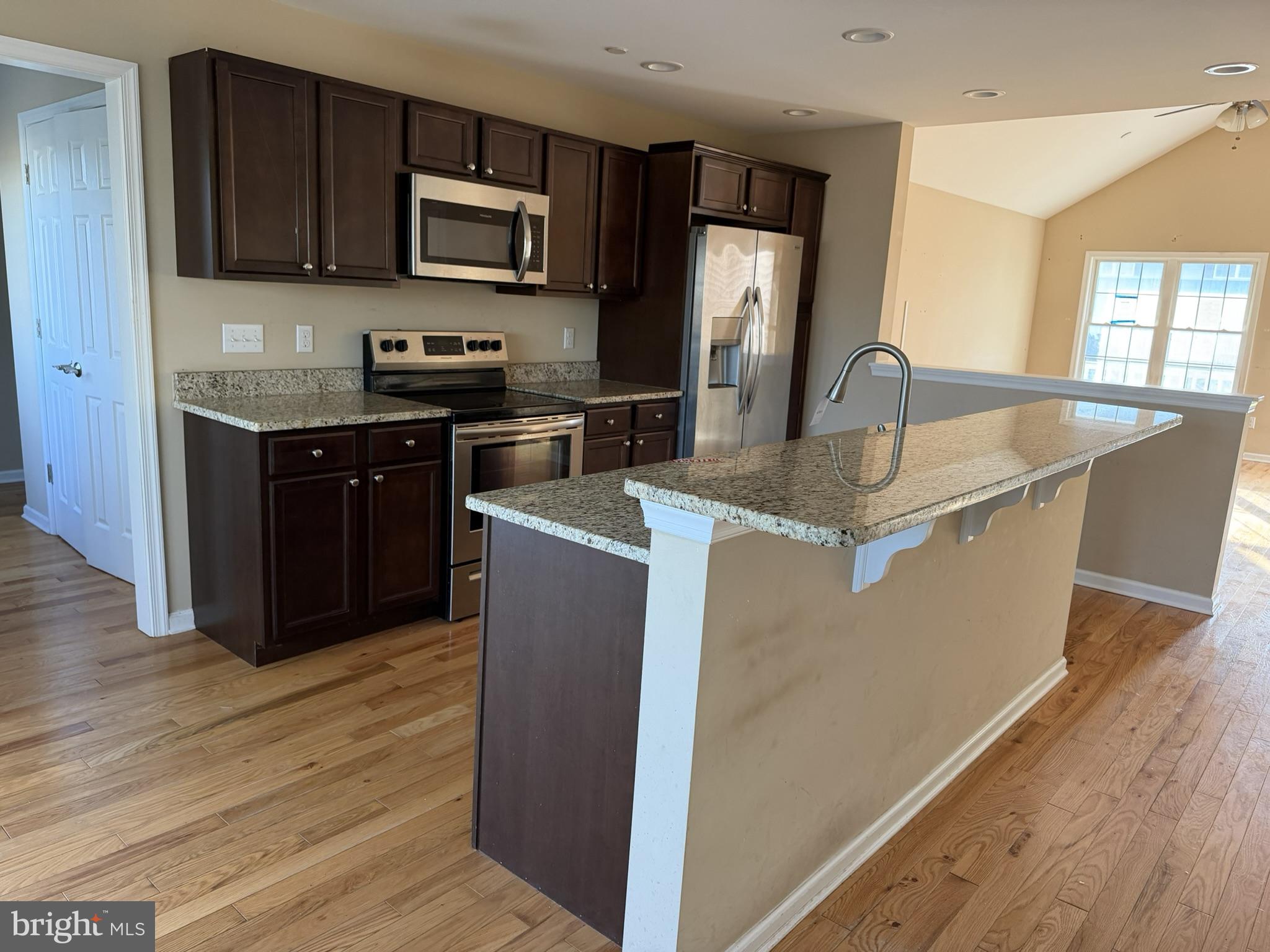 WOODLAND MANOR - Residential